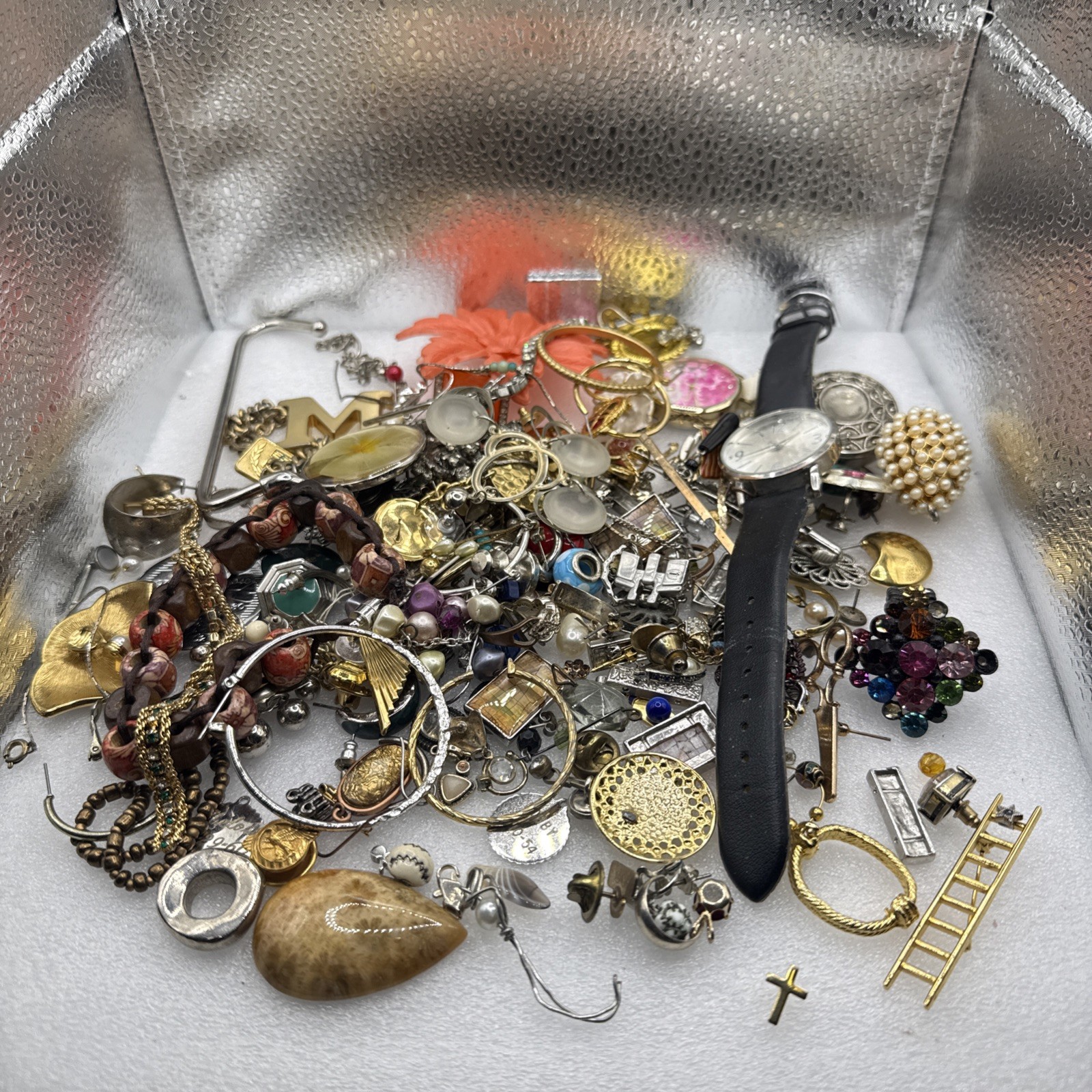 Vintage Junk Drawer Lot Jewelry Buttons Earrings Etc Lot 17
