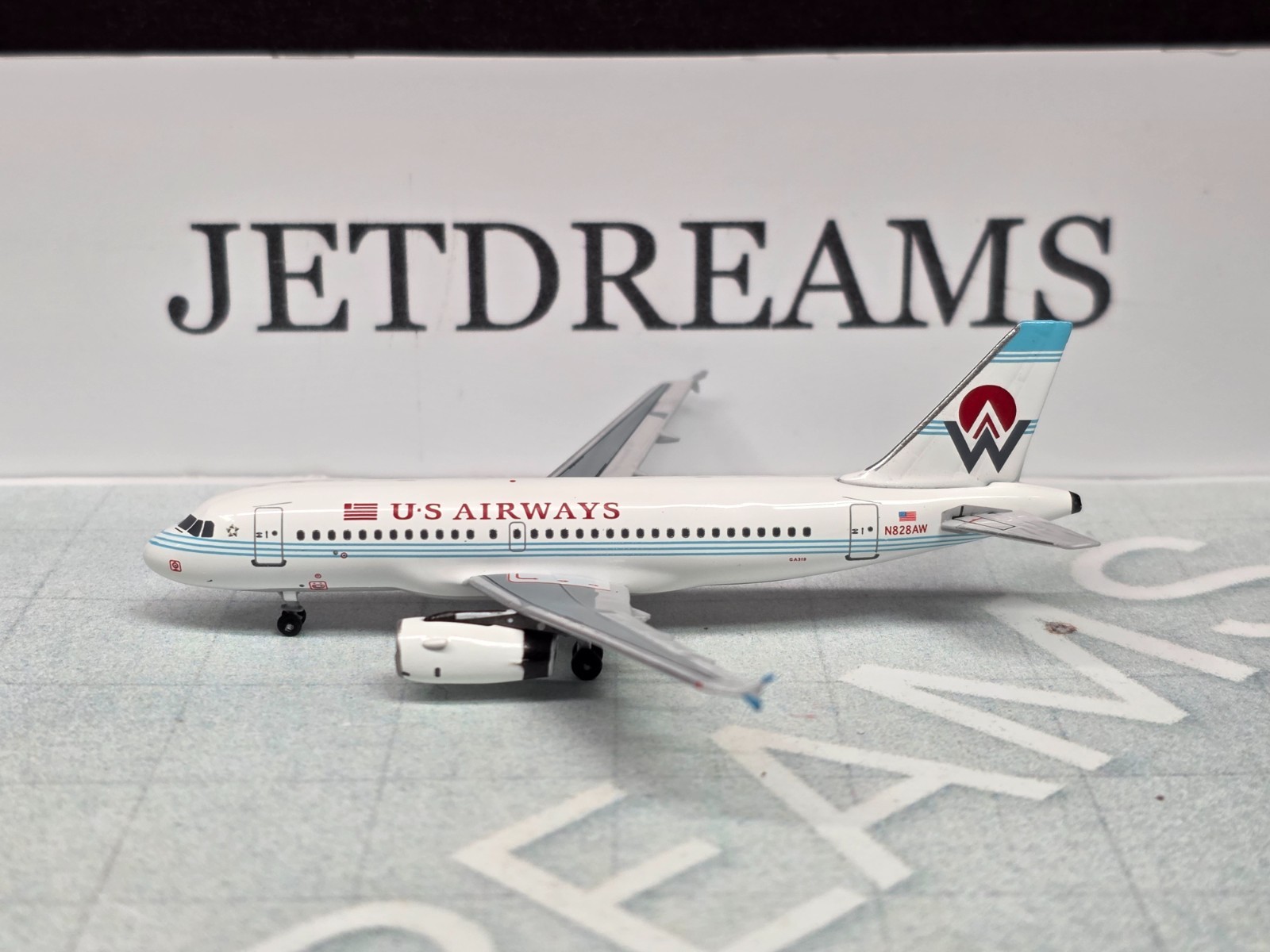 1/400 US AIRWAYS AIRBUS A319 AMERICA WEST HERITAGE COLORS N828AW AEROCLASSICS