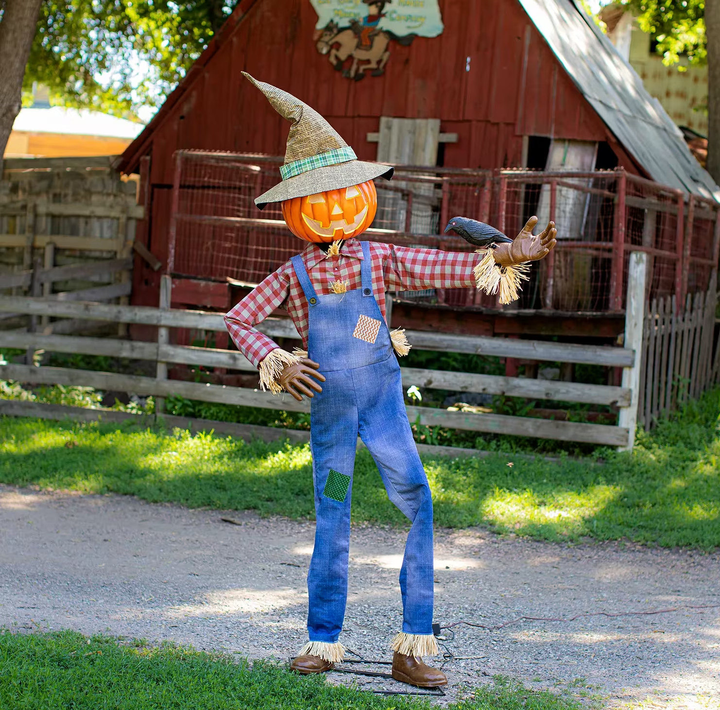 6 Ft Animated Scarecrow Halloween Decoration, Light-Up Pumpkin Yard Prop