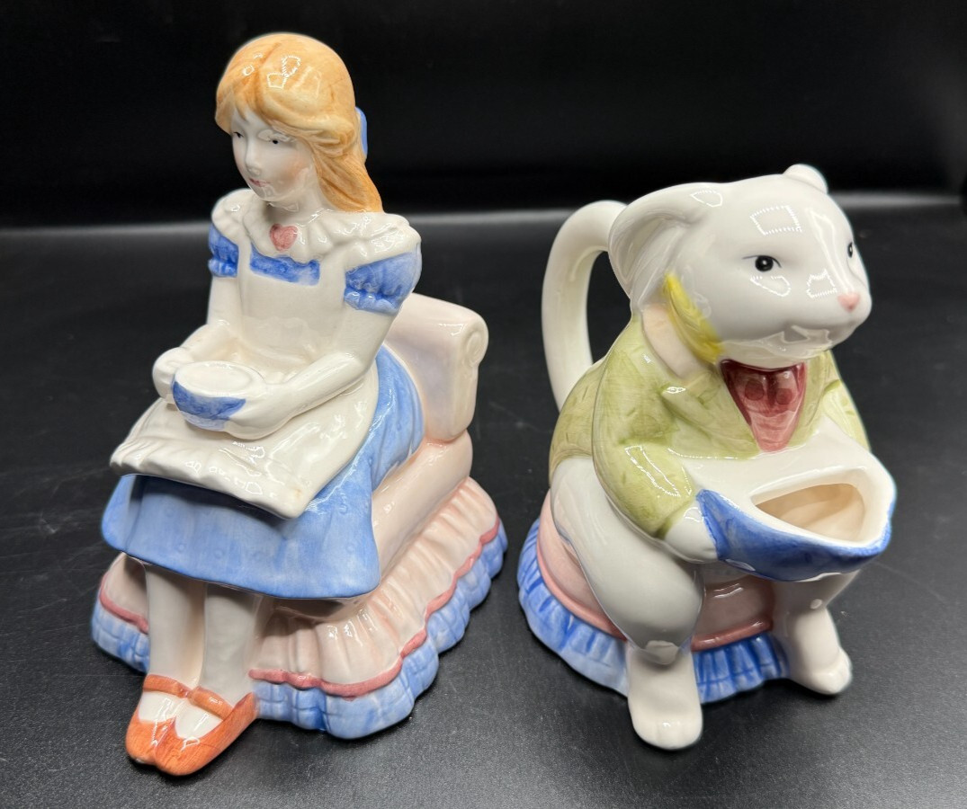 ALICE IN WONDERLAND SUGAR & CREAMER BRAND NEW