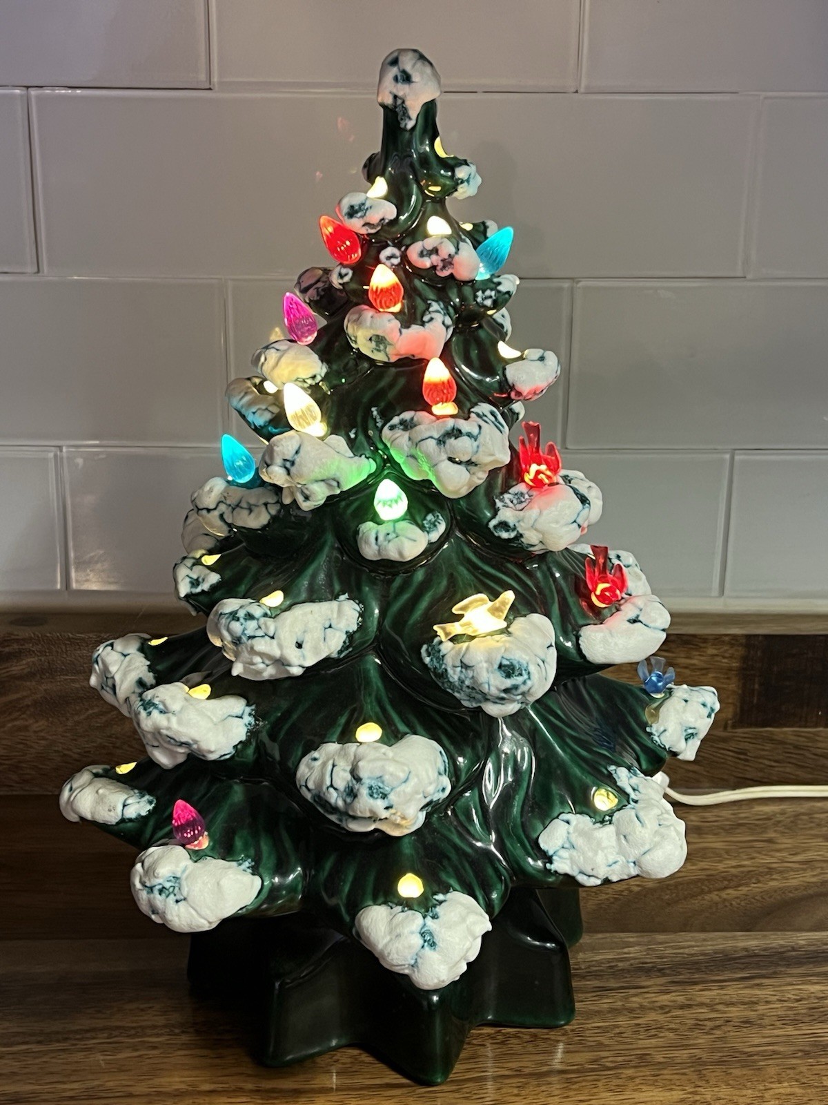 Vintage 1982 Capped-Snow Lighted Ceramic Christmas Tree – Rare 2-piece Mold