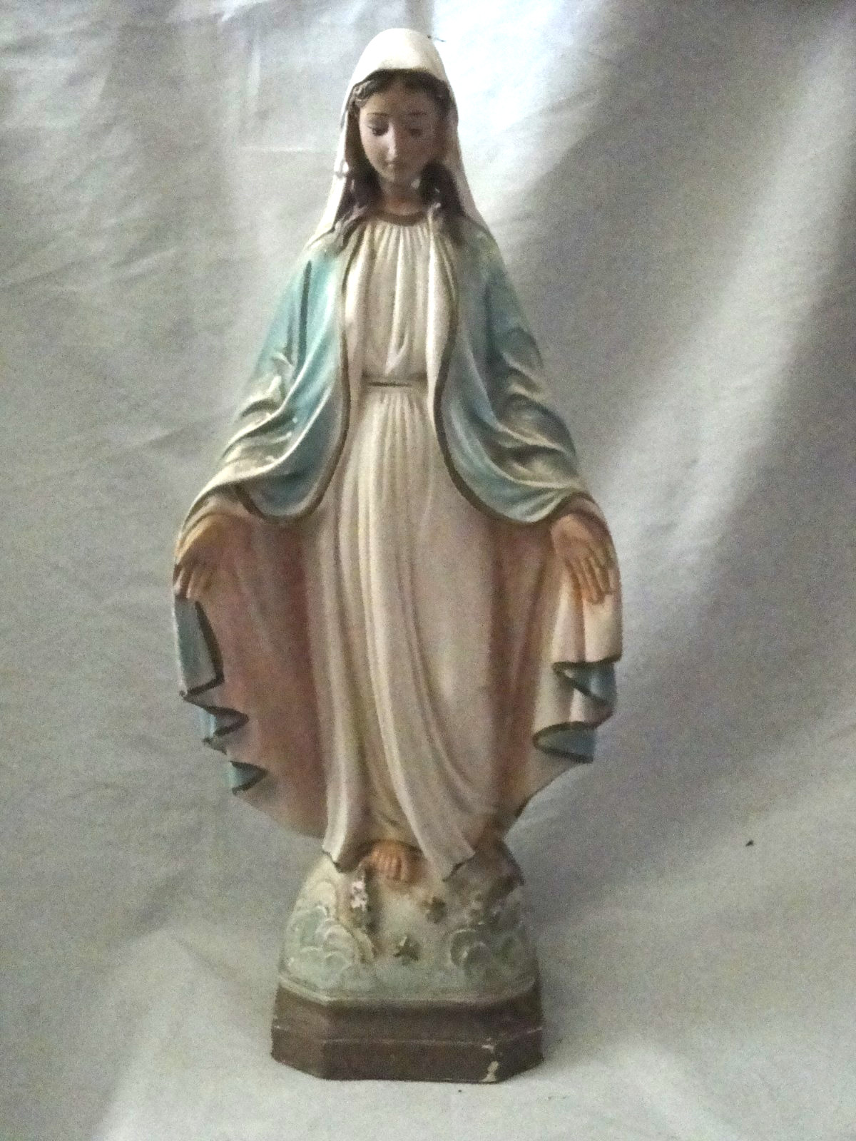 Vintage Virgin Mary Chalkware Statue Our Lady Of Grace Made Italy ? 18\