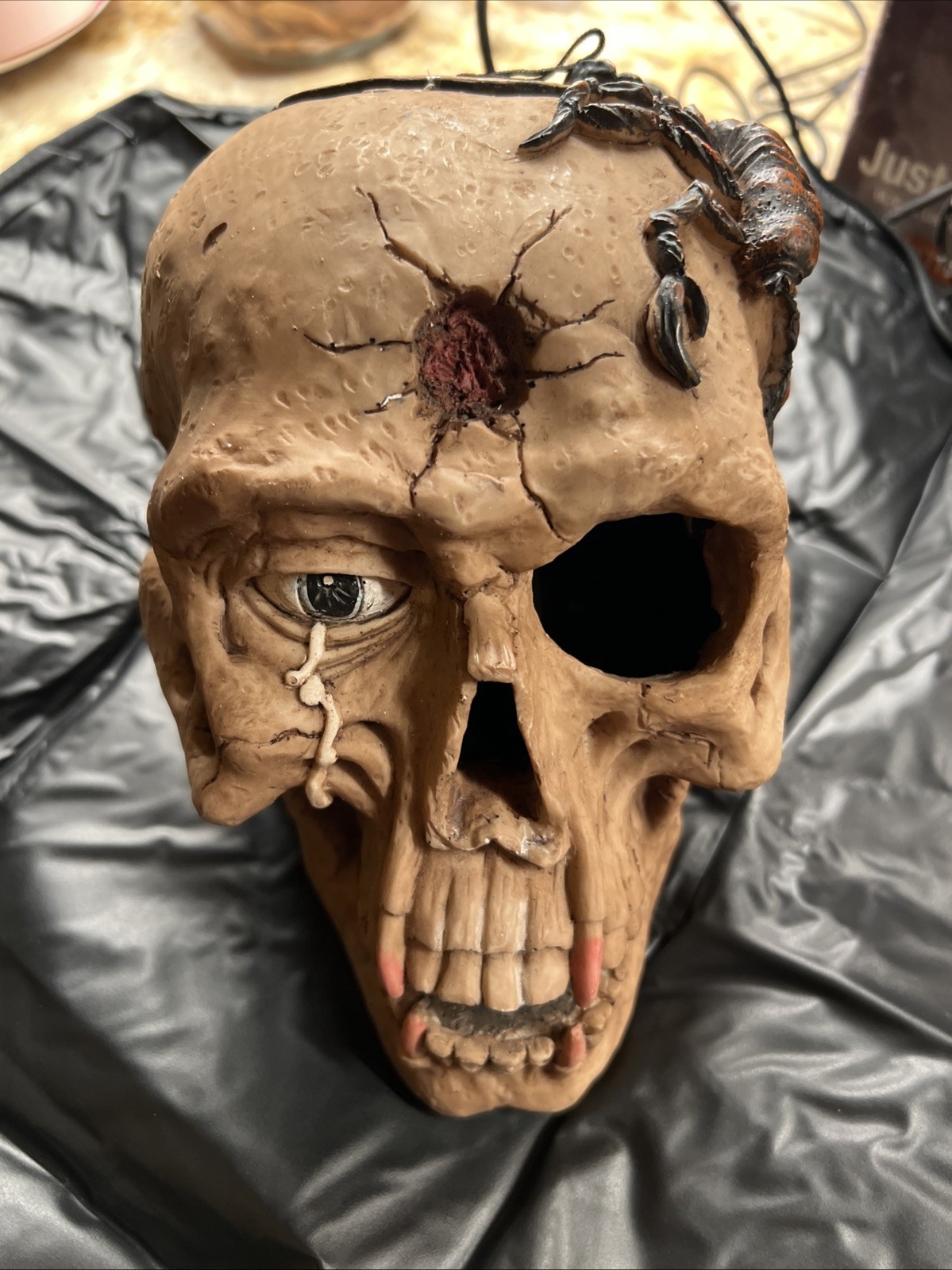 Vintage Halloween Fitco Fogging Vampire Skull with Red Light Just Add Water