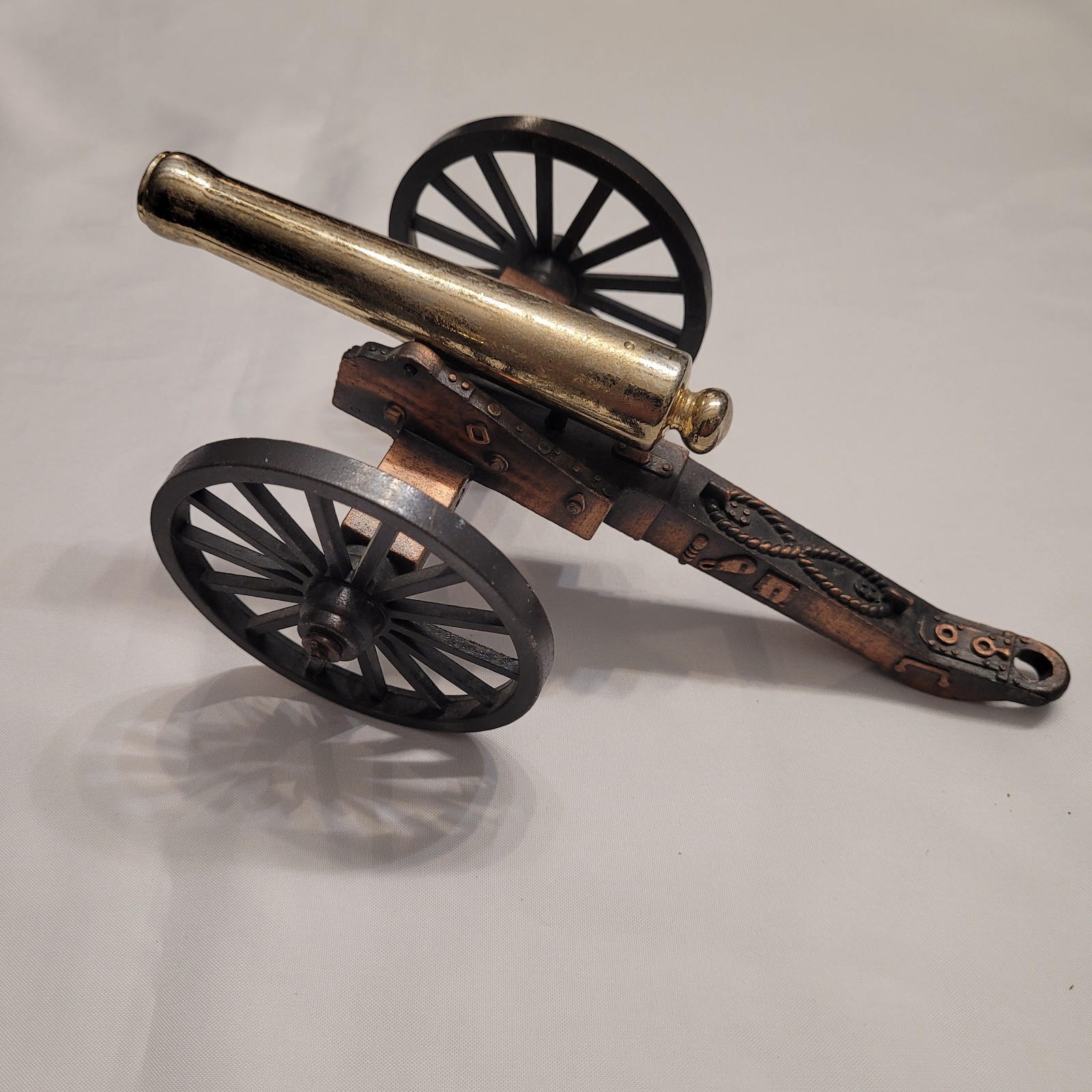 Vintage Civil War Field Cannon Model Heavy Metal Brass Tone 10\