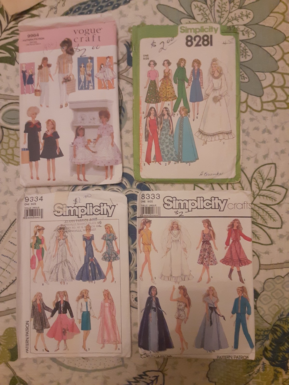 Wow Vintage Barbie Sewing Pattern Lot (4)