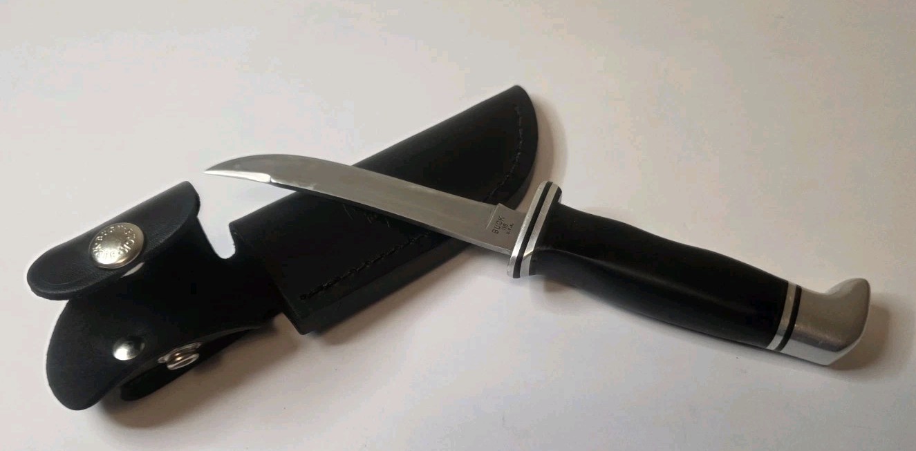 VINTAGE BUCK 118 PERSONAL KNIFE WITH LEATHER SHEATH 1973 - 1985