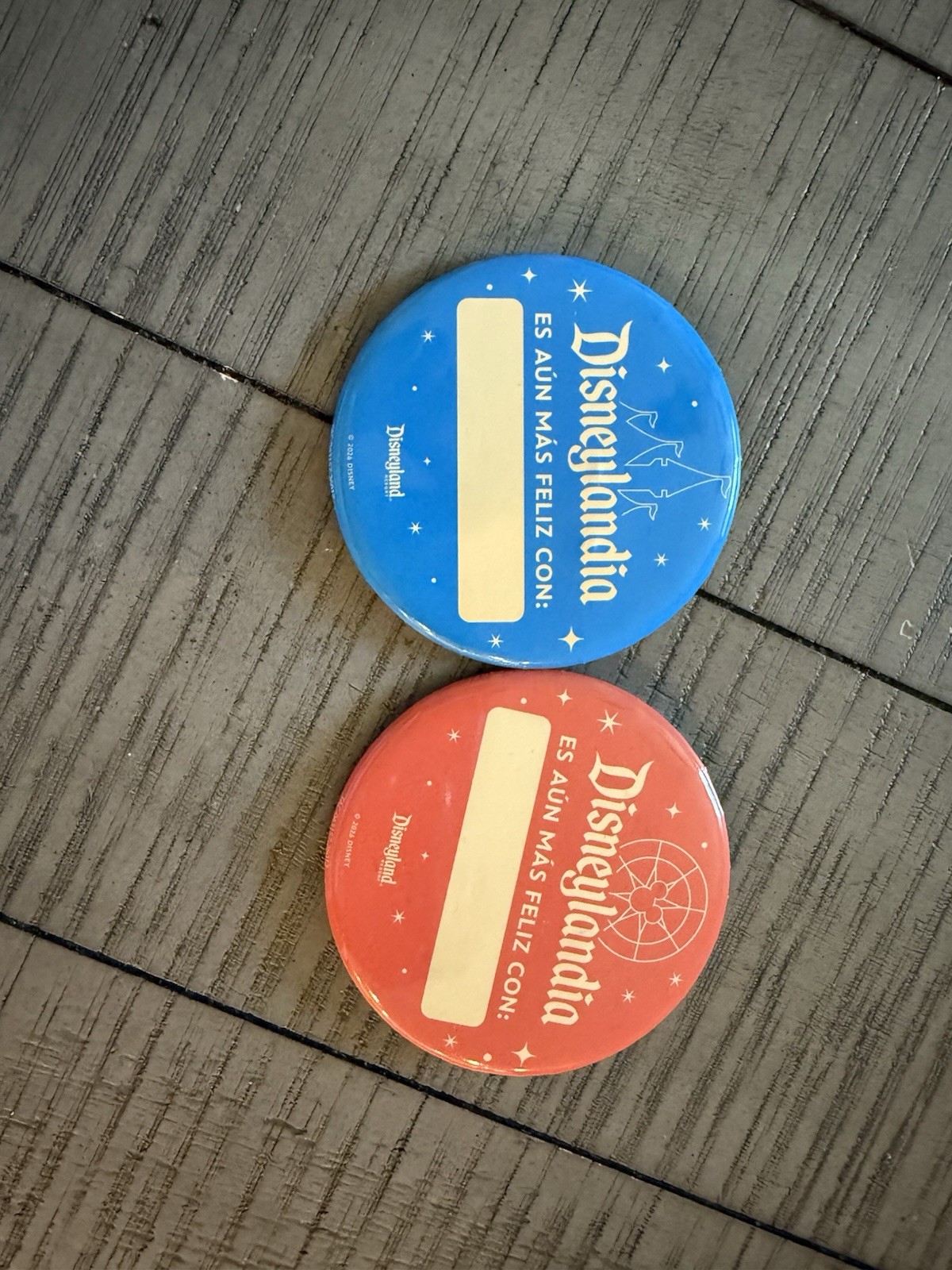 Disneyland And DCA Disneylandia Spanish Button. RARE limited Edition