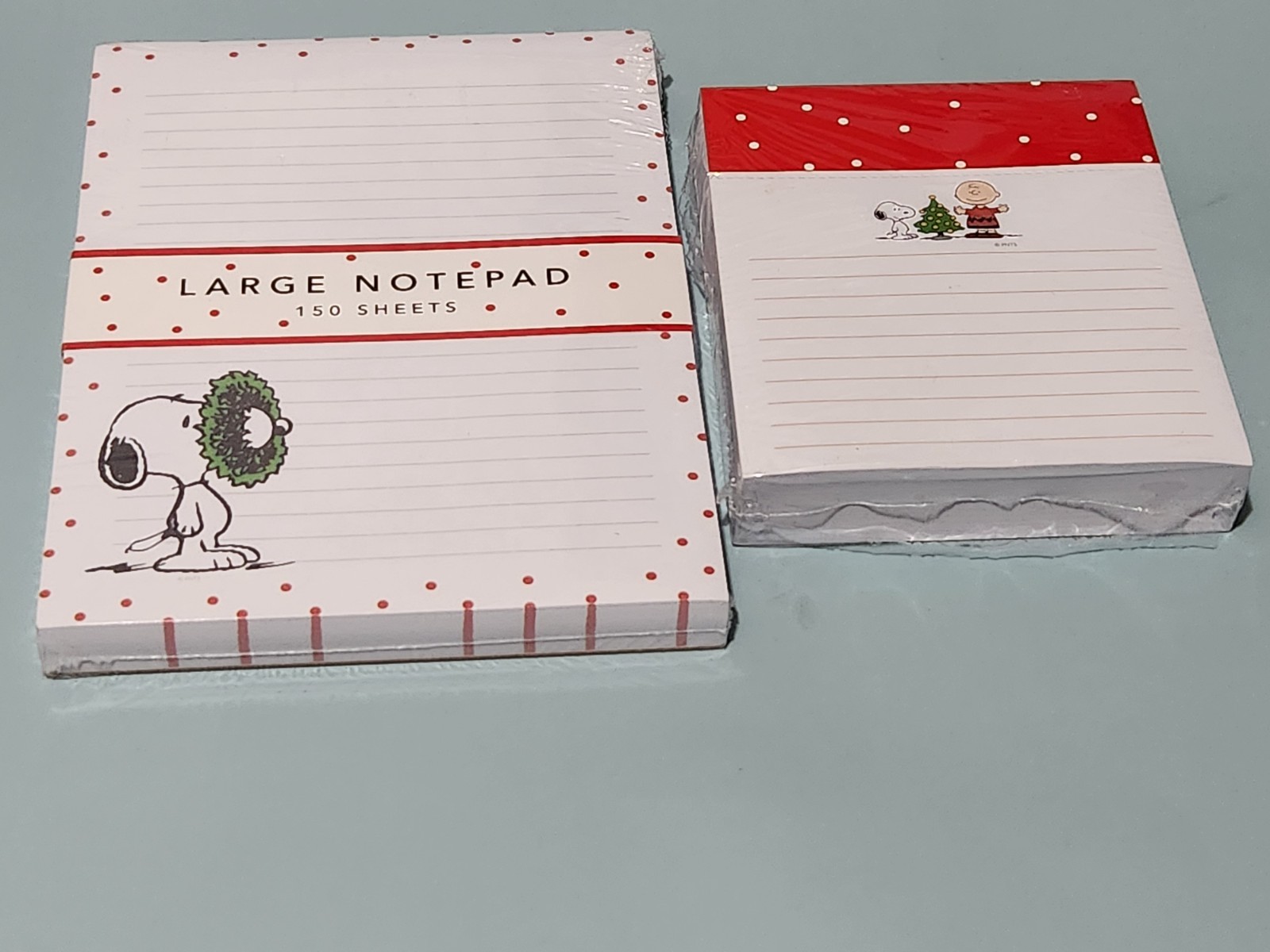 Two Graphique Charlie Brown Snoopy Peanuts Christmas Notepads New in Wrappers
