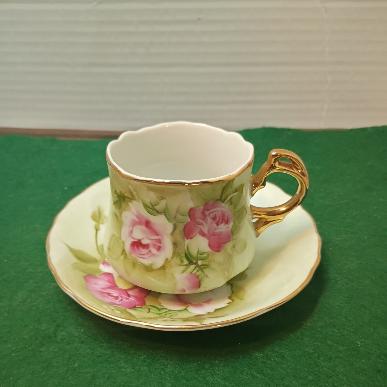 Vintage Lefton China Hand Painted Heritage Green Rink Roses Tea Cup Saucer