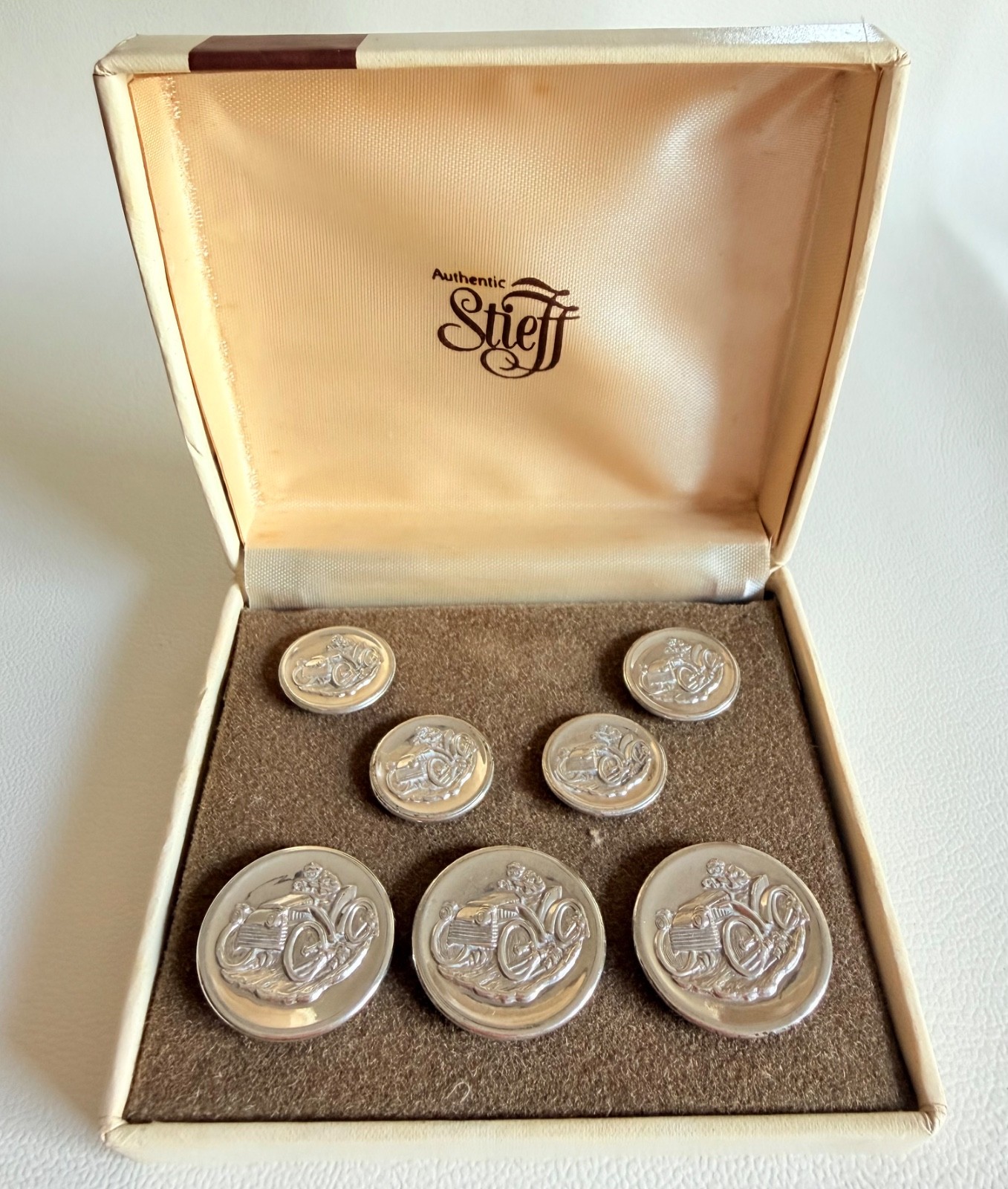 Vintage Authentic Stieff Pewter Blazer Buttons Set 7pc Smithsonian Series Box