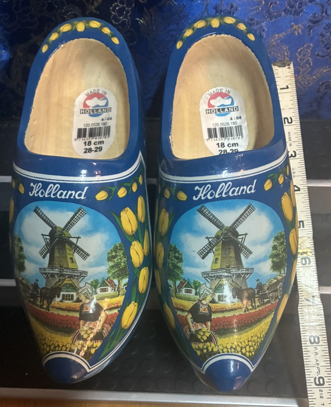 Vintage HOLLAND WINDMILL WOODEN SHOES dutch souvenir decorative royal blue clogs