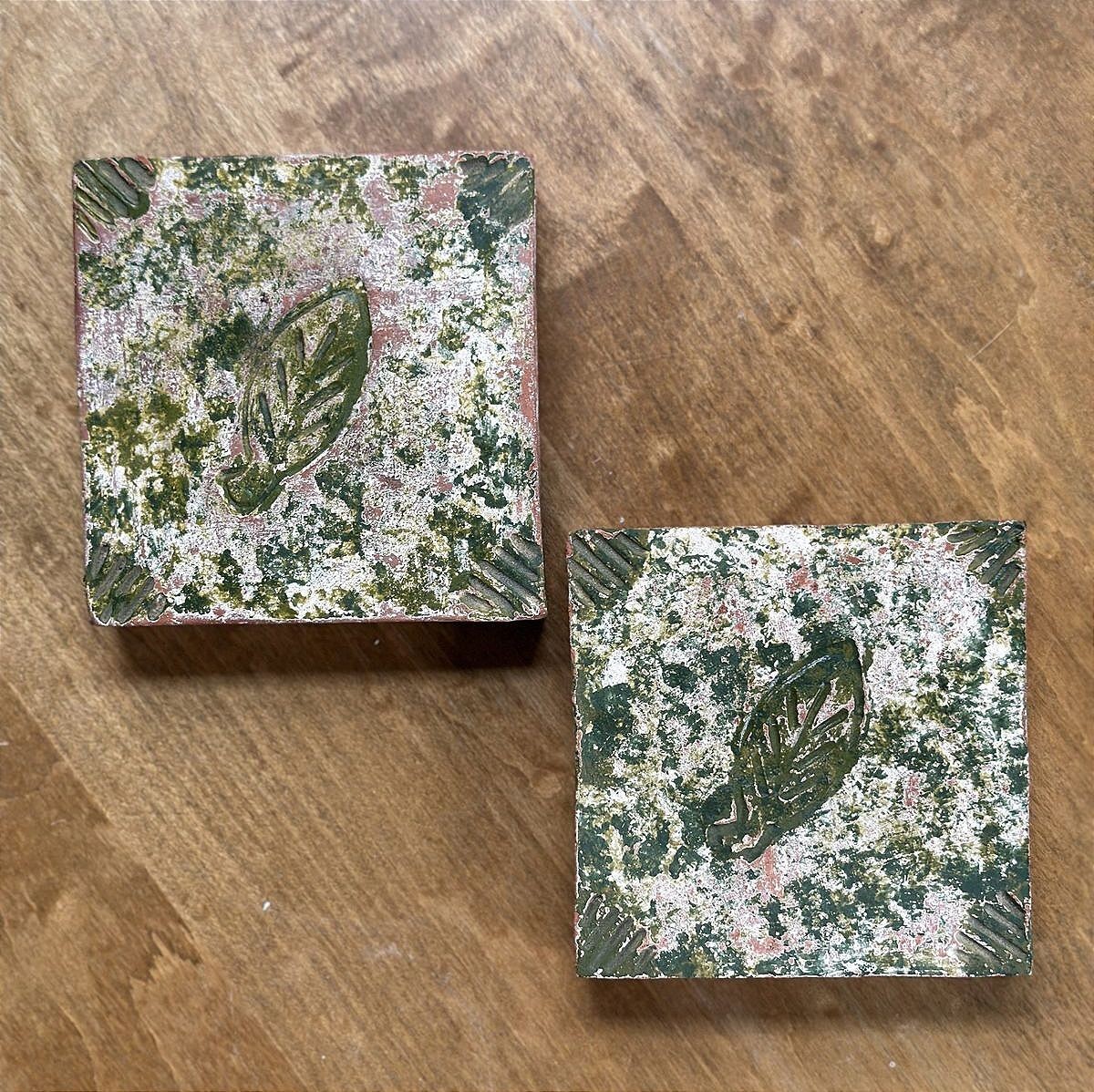 Vintage Distressed Terracotta Tile Trivets – Rustic Leaf Pattern, Pair of 2