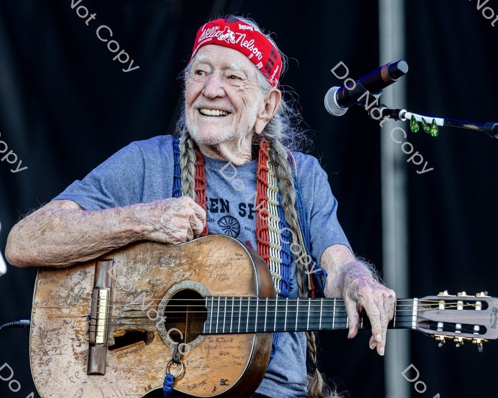 8x10 WILLIE NELSON GLOSSY PHOTO photograph picture print #17