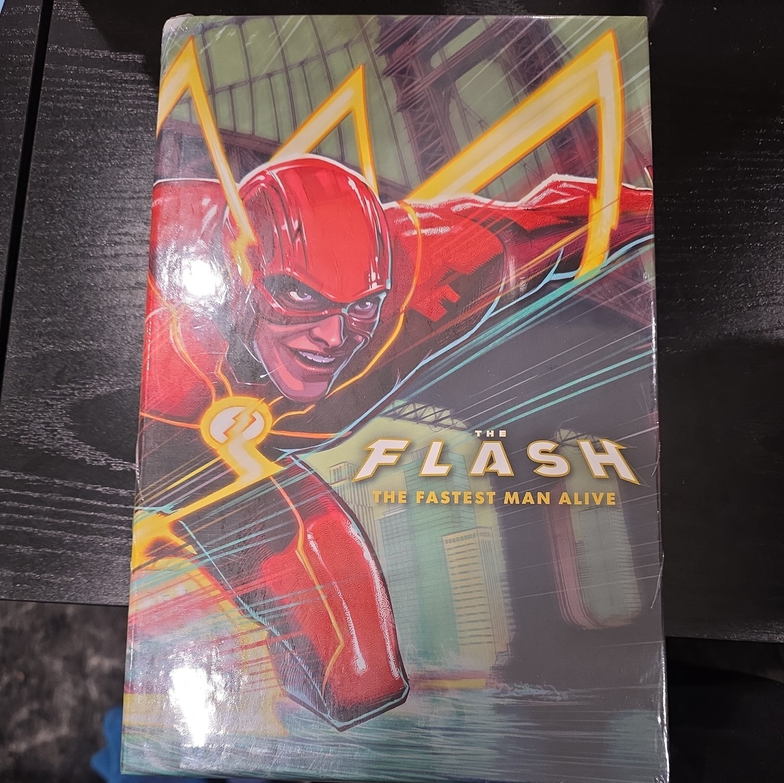 3 DC Comics - The Flash The Fastest Man Alive- Box Set Graphic Novels sealed New