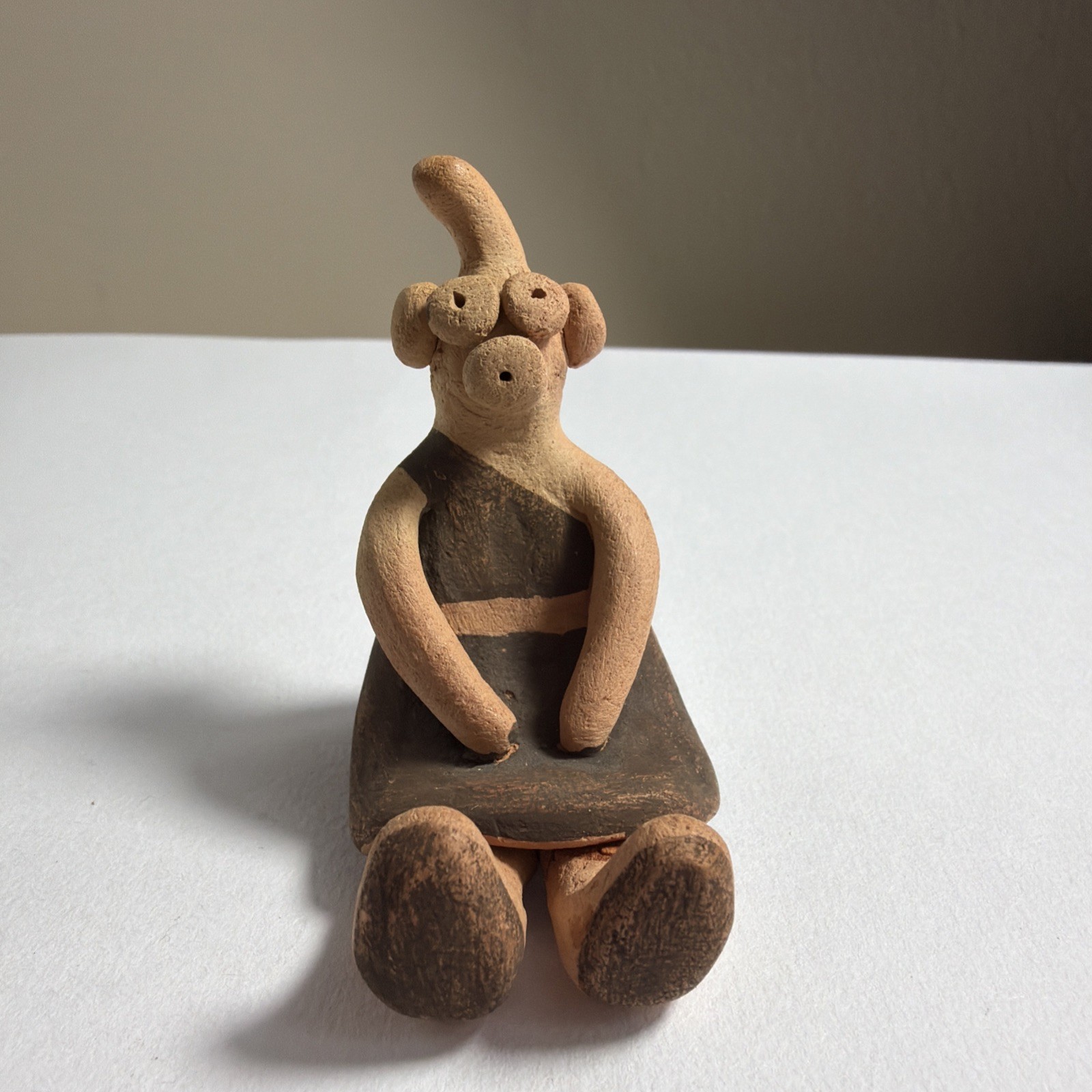 Vintage Pottery Seated Mudhead Doll 2.5\