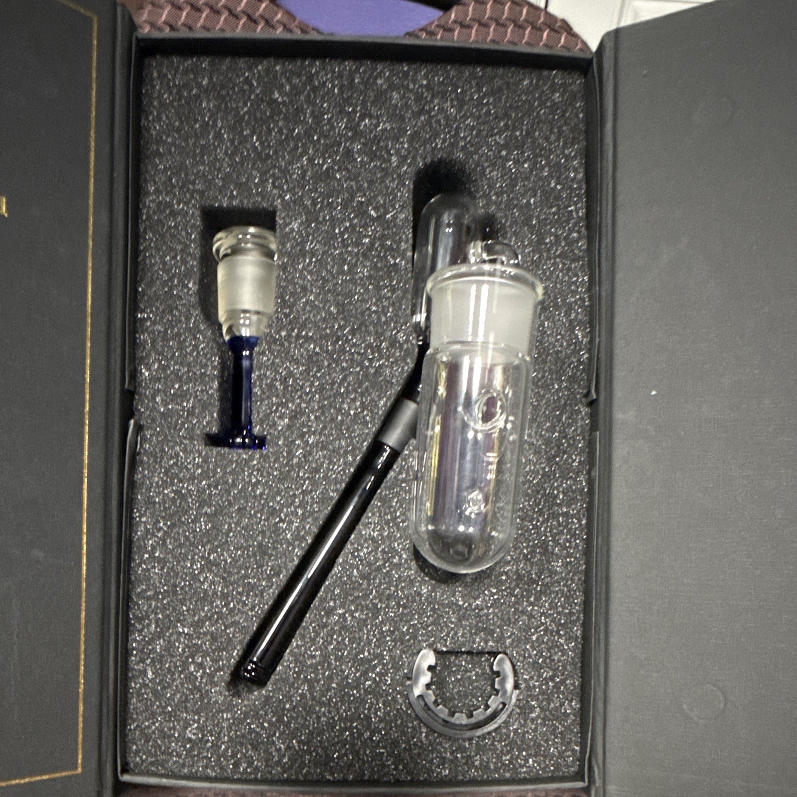 Illadelph Disc Ash Catcher Glass Accessory w/ Case Clear/Blue mint condition
