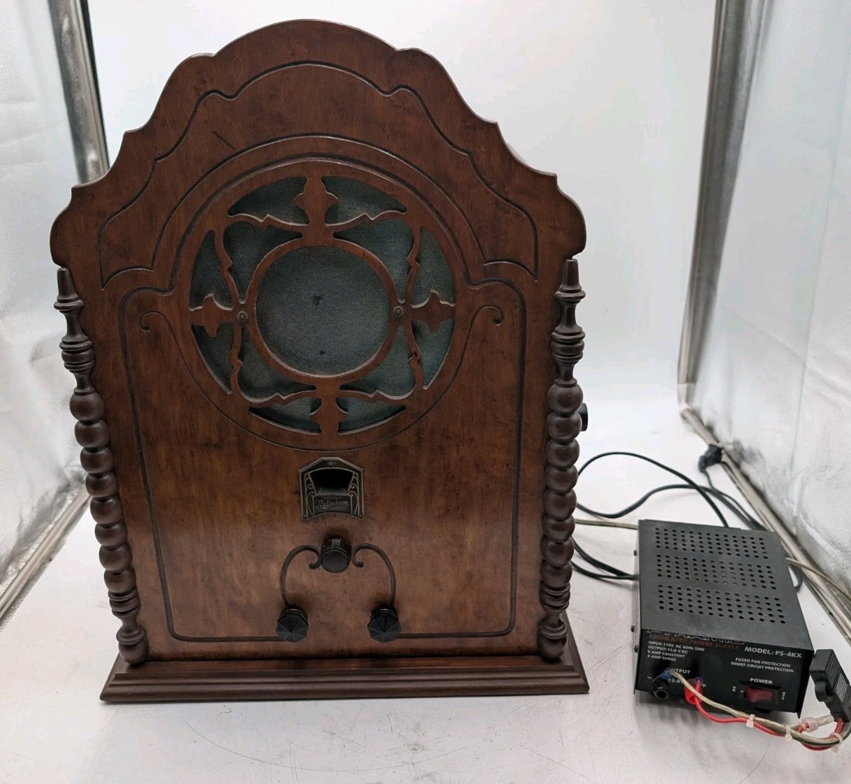 Vintage 1930s Radio-Chron C2 Cathedral Tube Radio - Restored