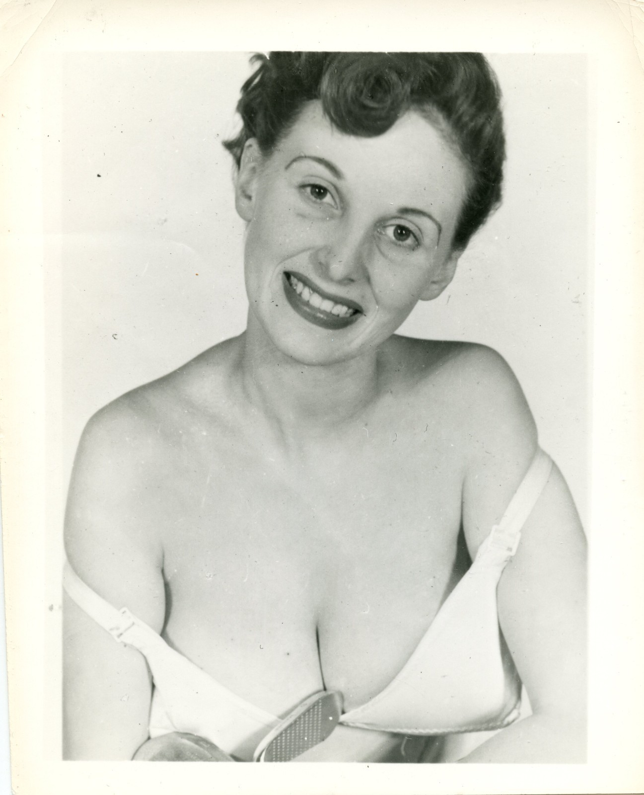 RARE 4 x 5 PHOTOGRAPH OF NUDE MODEL DONNA BUSTY BROWN