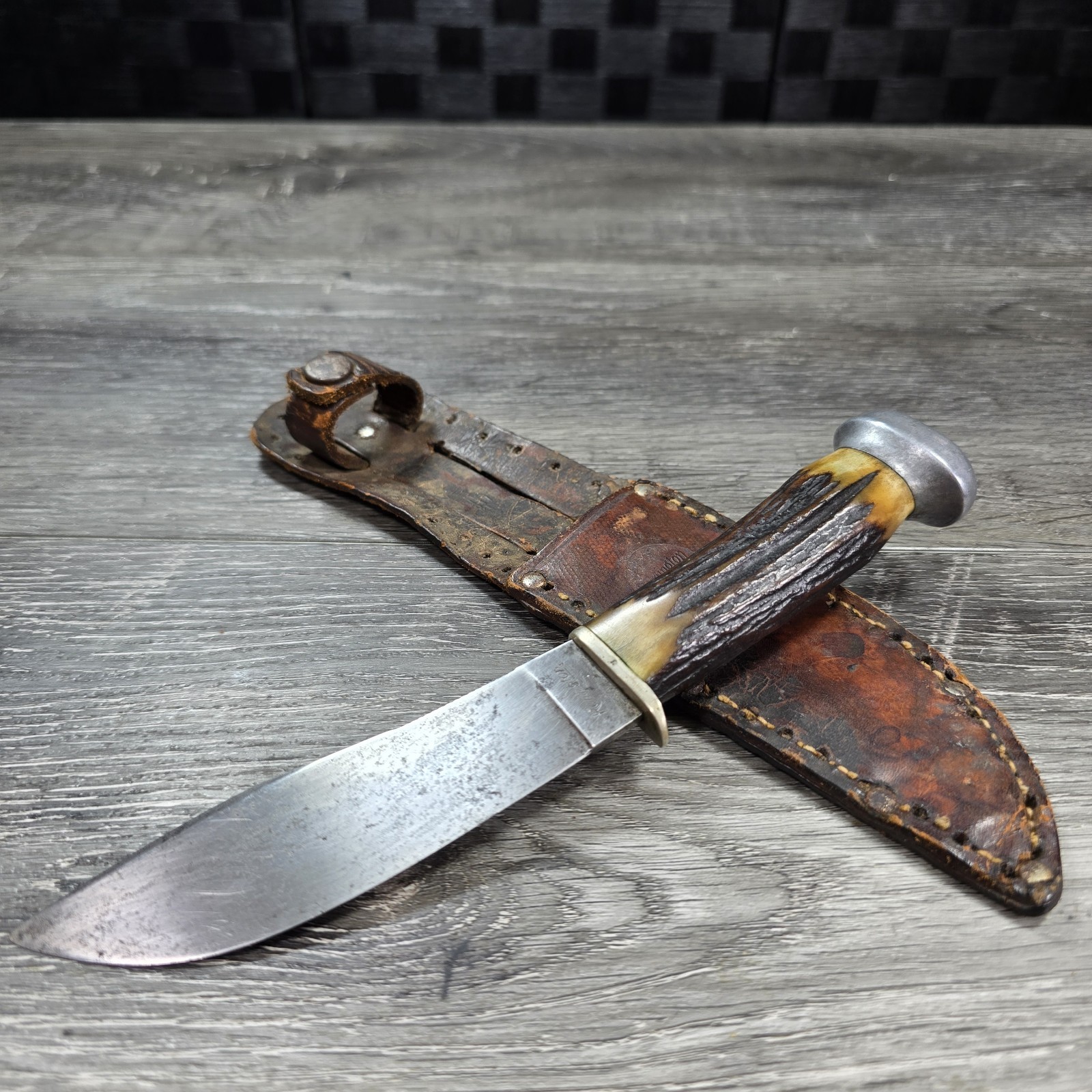 ANTIQUE 1924-1933 REMINGTON UMC RH320 STAG HANDLE KNIFE W/ ORIGINAL SHEATH