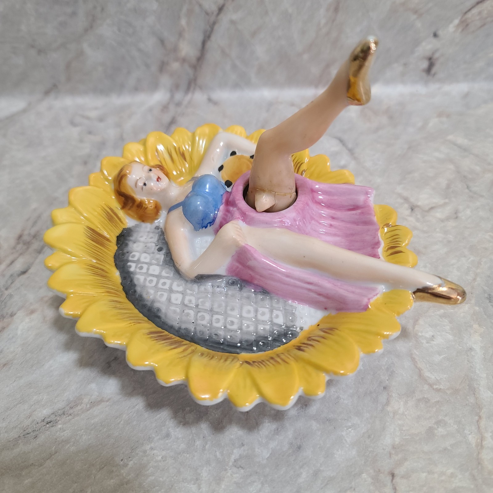 Vintage 1950s Naughty Nodder Ashtray Pinup Lady Leg Moves Sunflower Pink As-Is