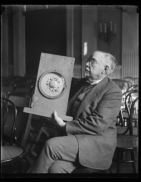Photo:Daniel T. MacDougal Carnegie Inst 1929 Scientist with Device