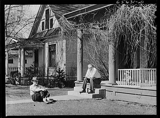 Photo:Missoula Montana 1900s Sunday Afternoon on House Porch