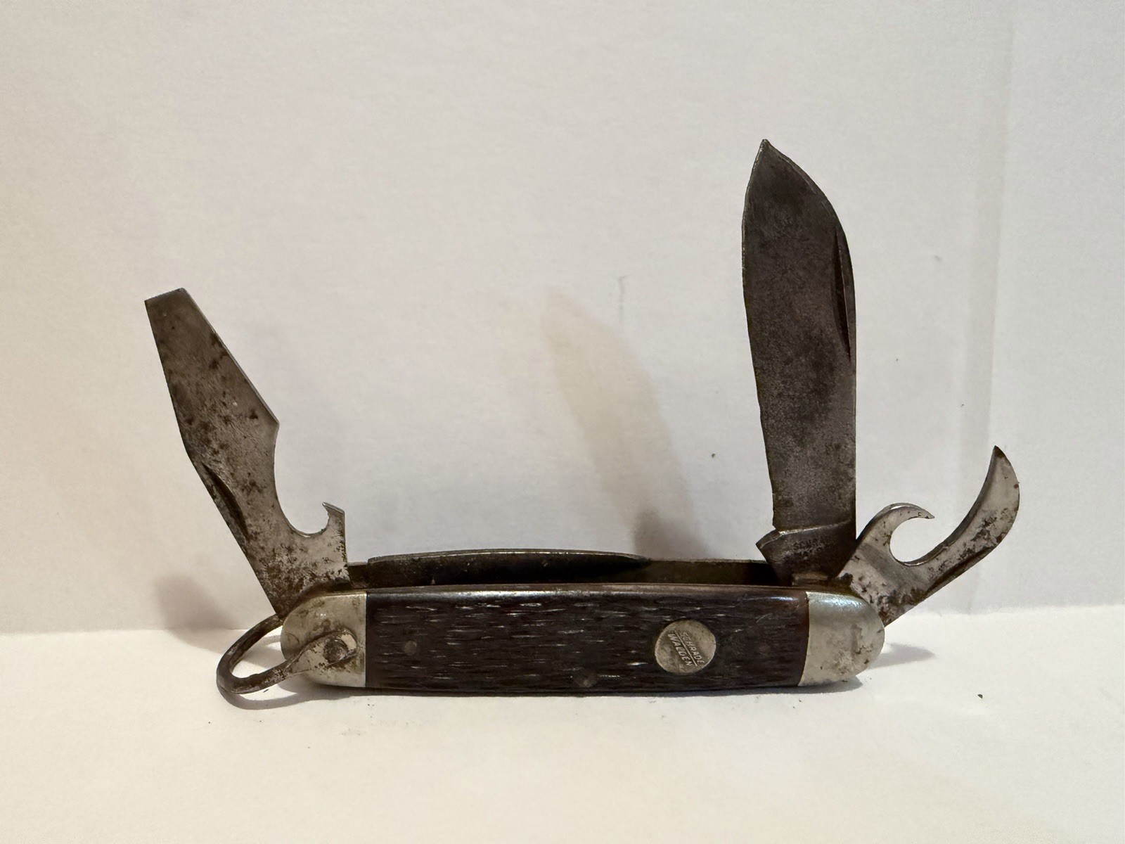 VINTAGE SCHRADE WALDEN 3 BLADE FOLDING POCKET KNIFE RARE