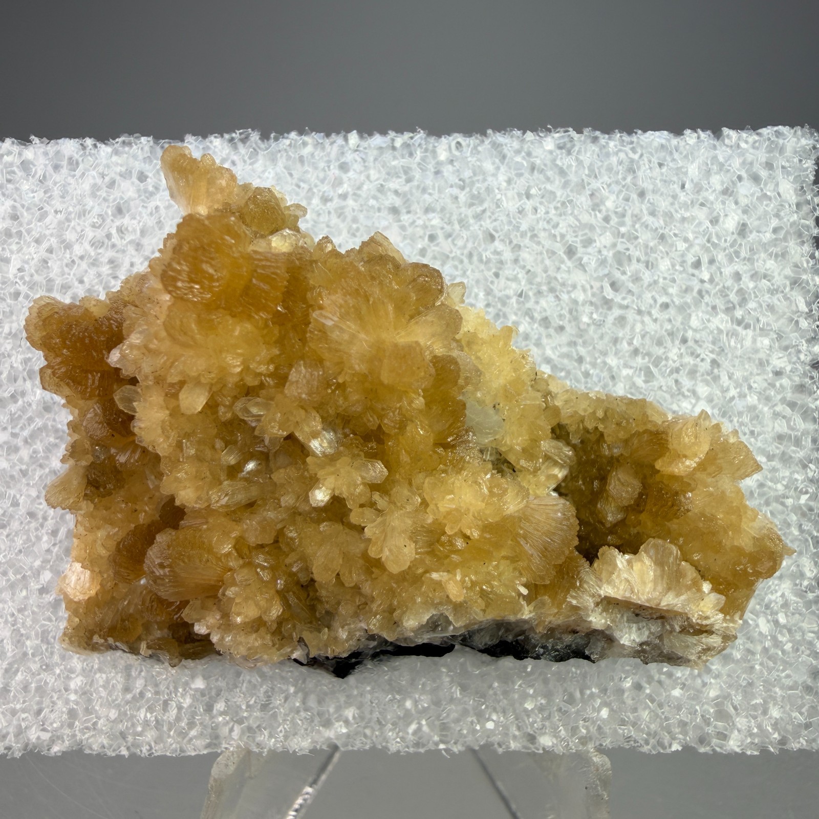 Stilbite: Laurel Hill, Secaucus, Hudson County, New Jersey