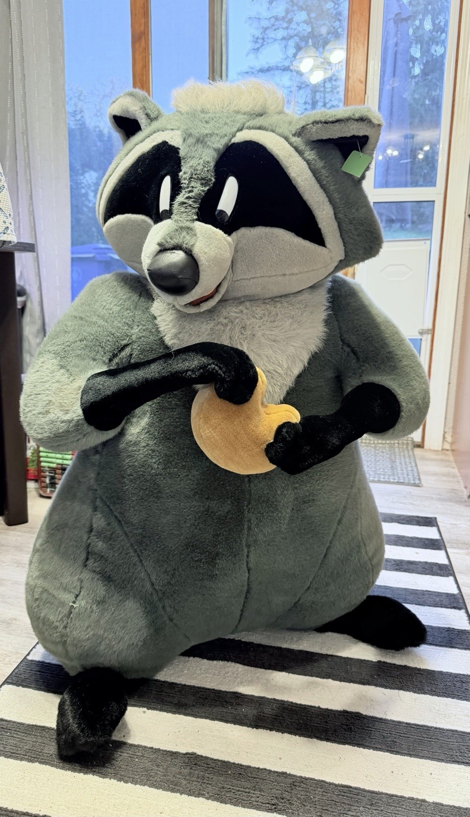 RARE 3 FT Vintage  MEEKO  Disney Pocahontas Meeko Douglas HTF Racoon