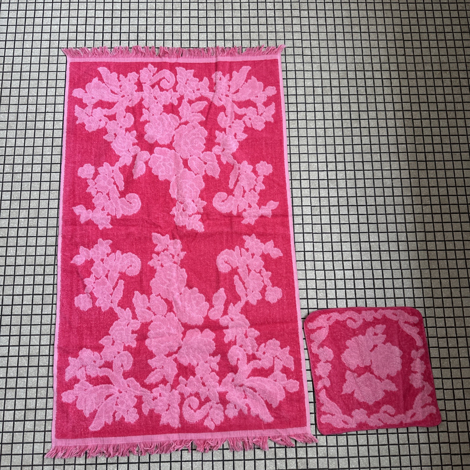 Vtg Cannon Monticello Bath towel PINK flower 60s Wash Cloth Roses Scroll Fringe