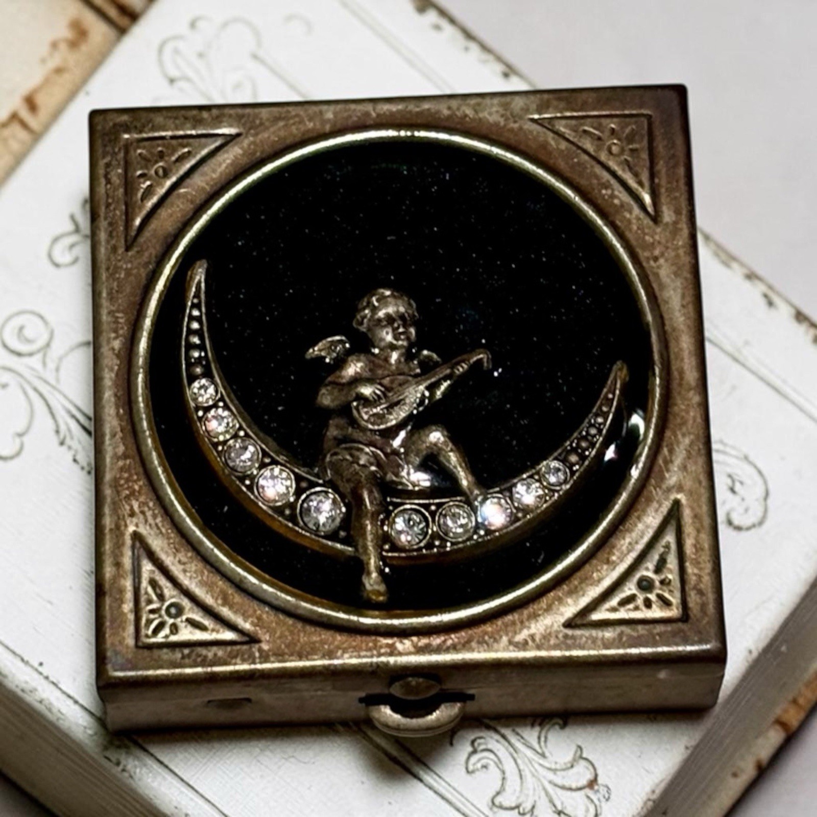 Vintage 90s Celestial Cherub Moon Trinket Box Pill Case Whimsigoth Non Magnetic 