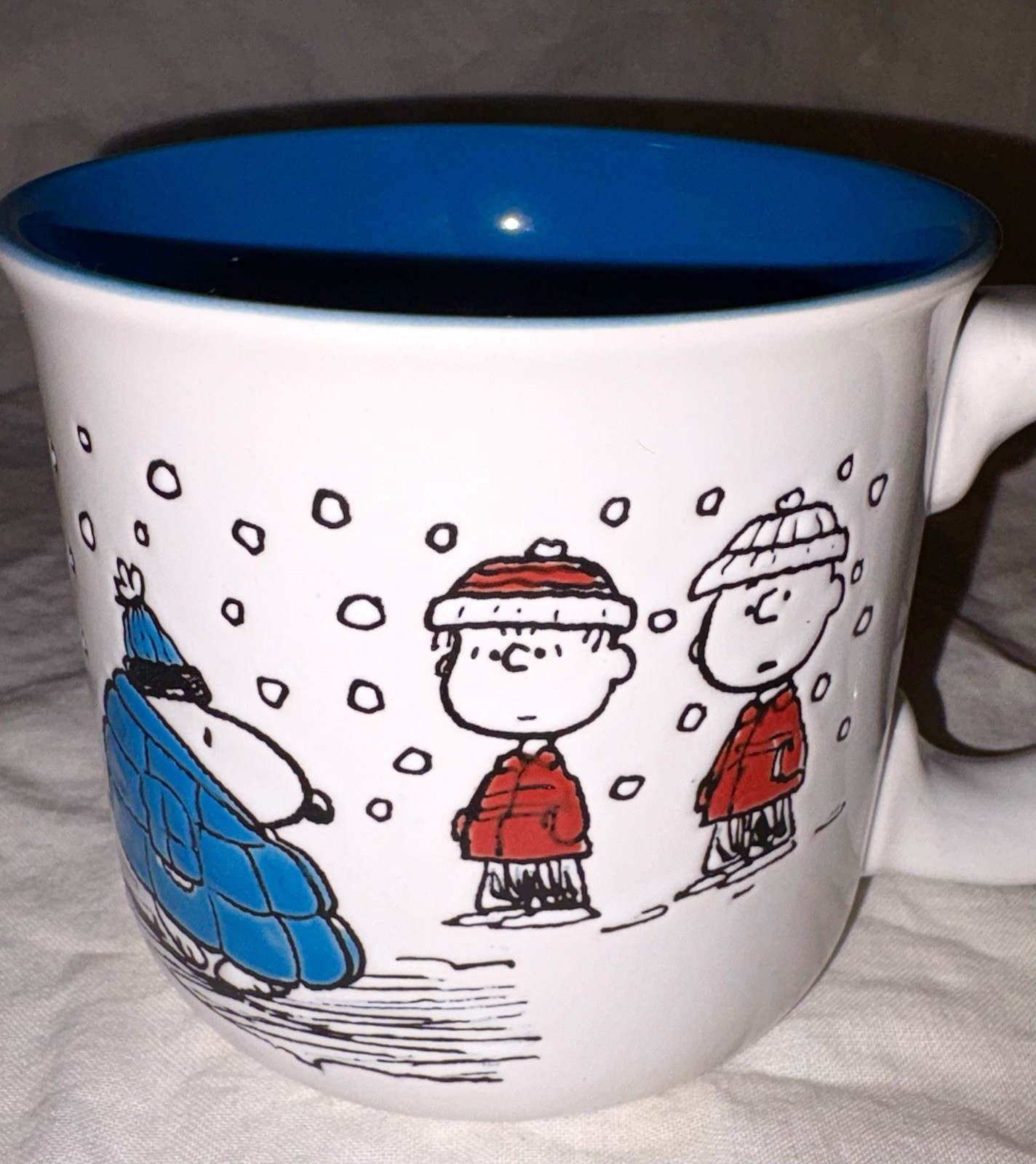 Peanuts Snoopy Blue Puffer Jacket Charlie Brown Linus Coffee 18 oz Mug New