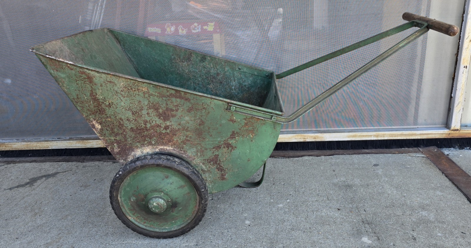 Masters Planter Co. HANDICART 2 Wheeled Antique 1940s-50s Dump Cart Use Display