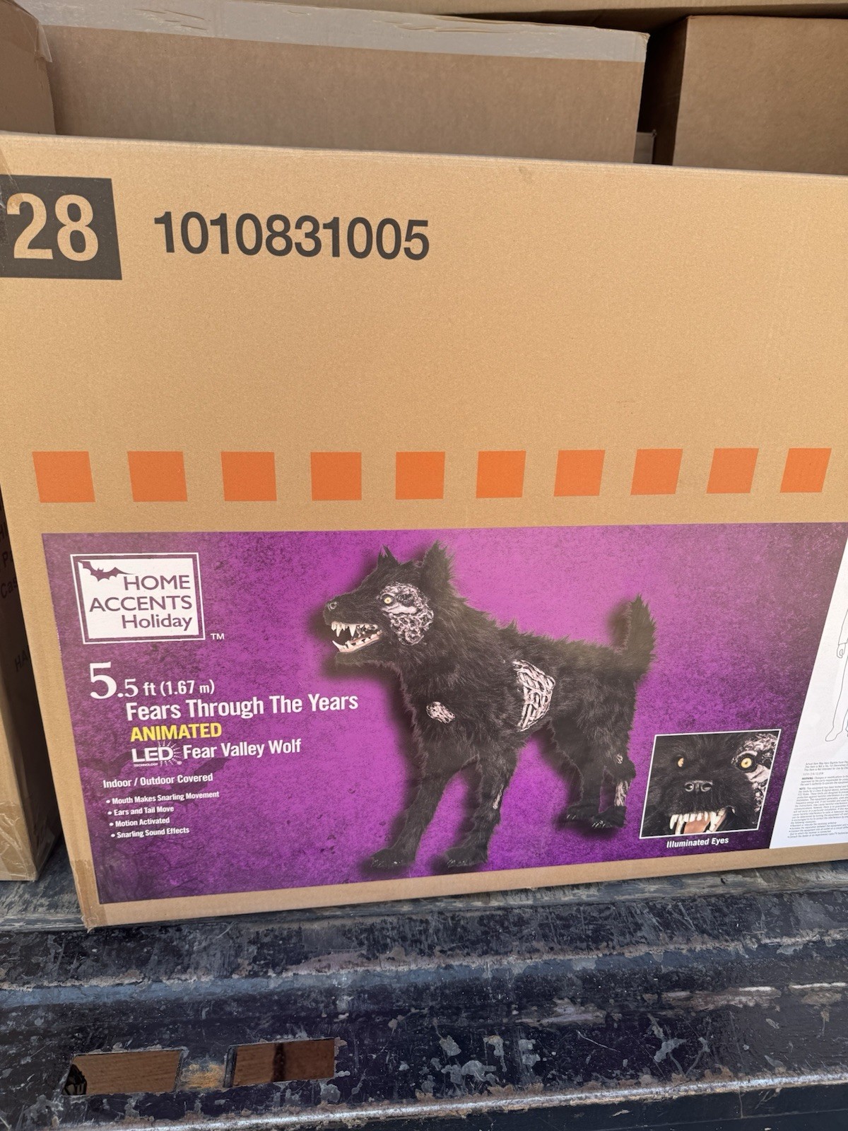 DALLAS PICKUP ONLY - 5.5 Ft Gruesome Animated LED Fear Valley Wolf NEW IN BOX