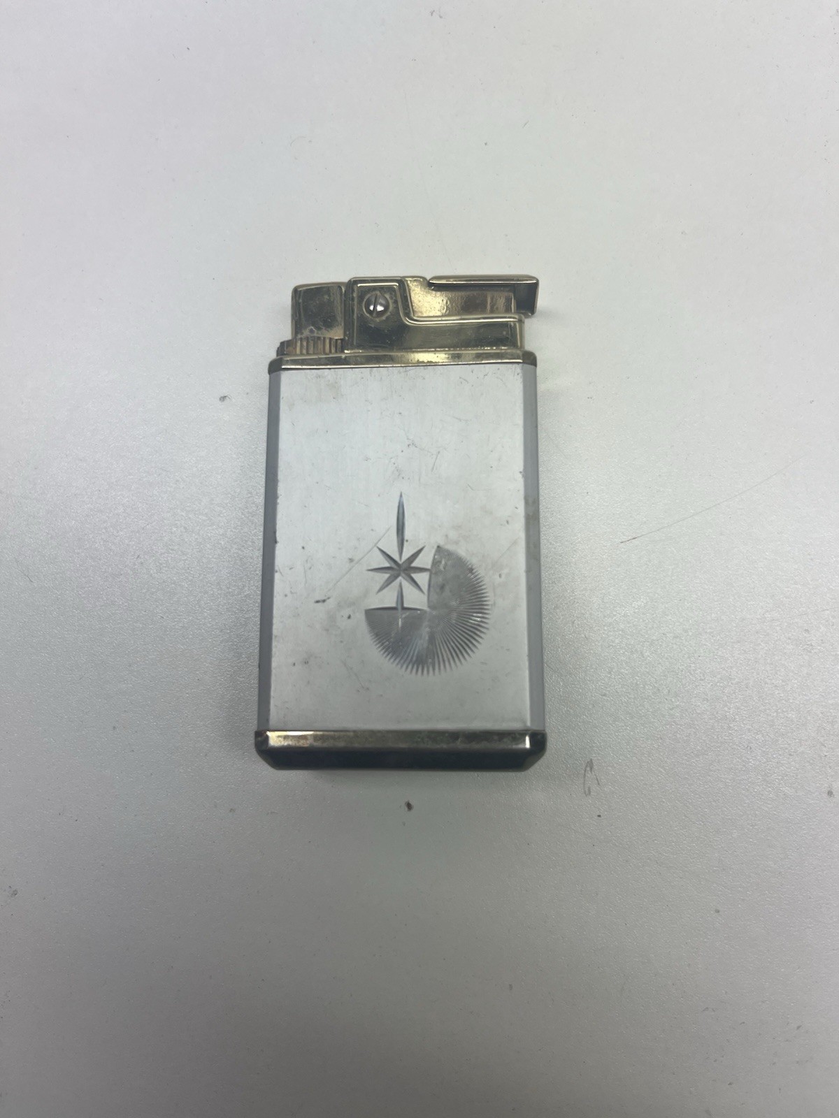 Vintage Royal Musical Lighter Sankyo Japan Music Box Plays Atomic Starburst