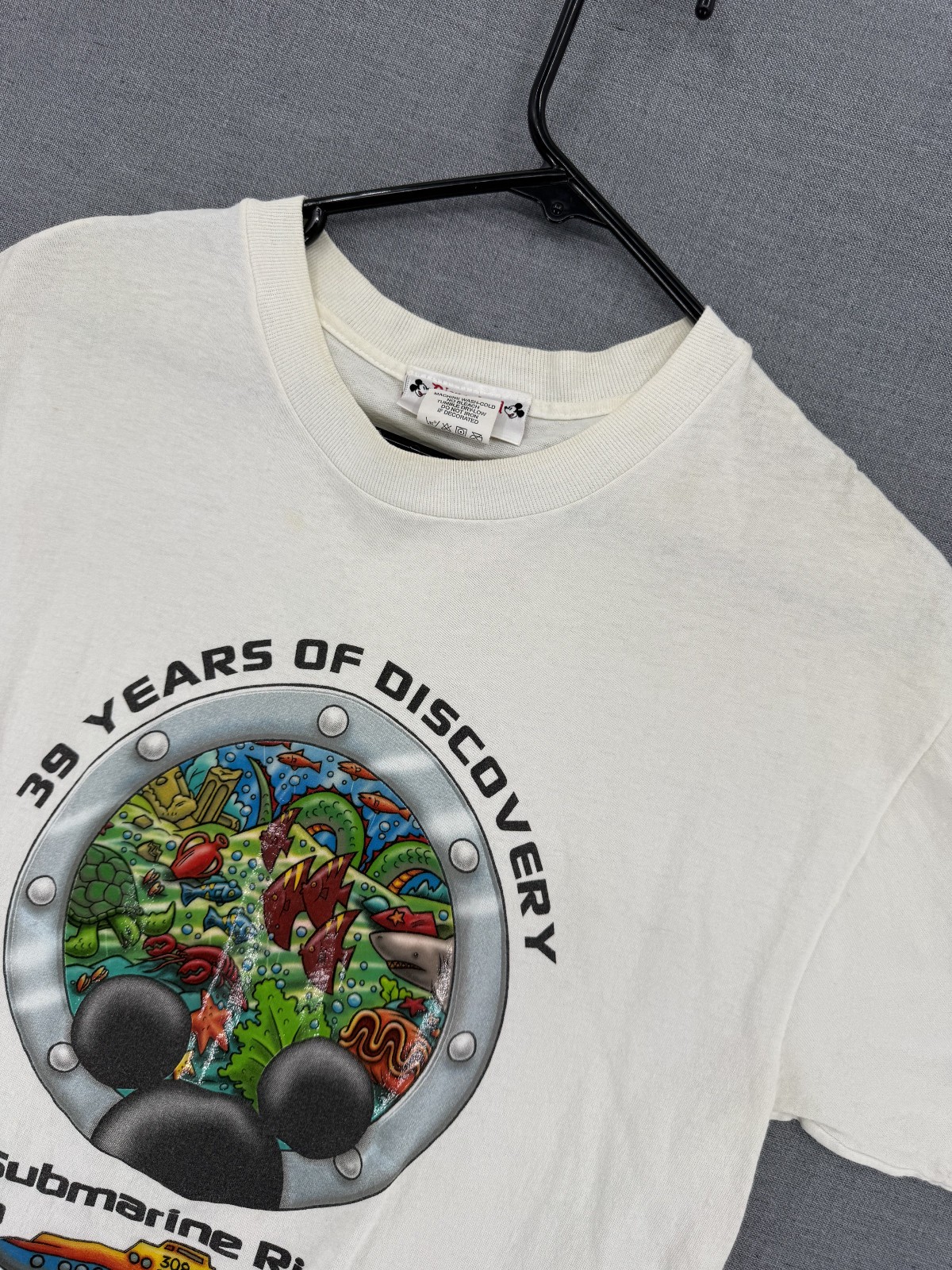 Vtg Disneyland 1998 Submarine Voyage Farewell T-Shirt Mens S/M Disney Tee Y2K