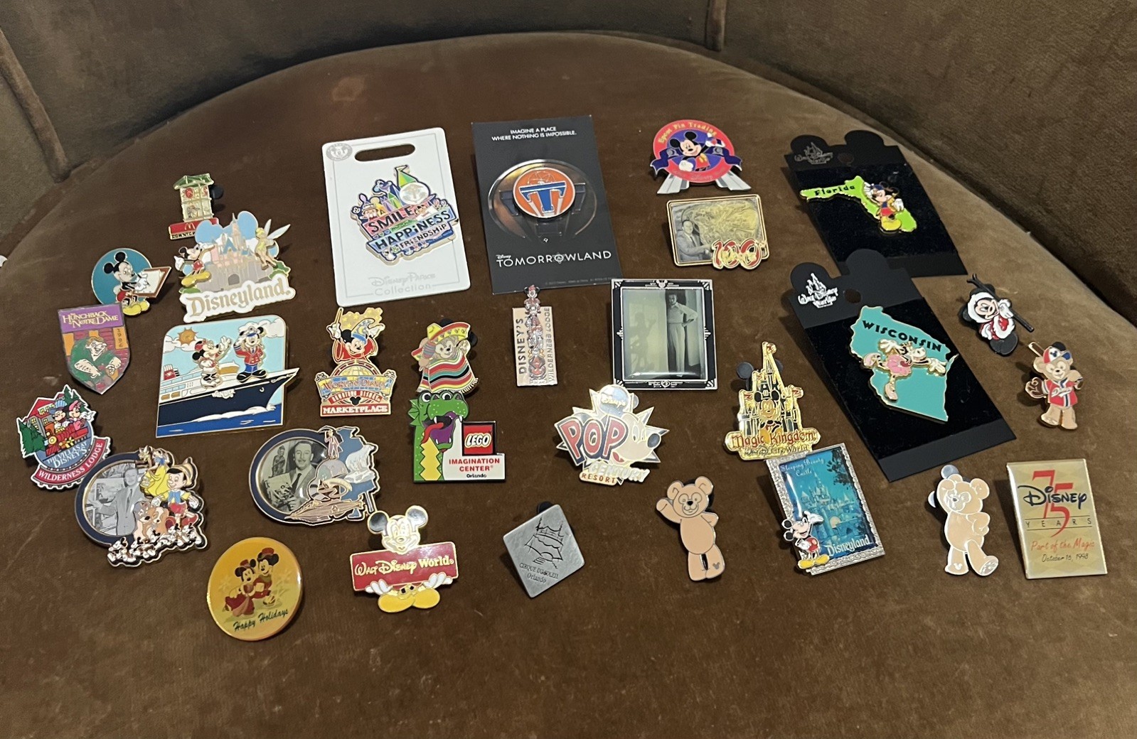 Disney Trading Pins 30 + locking backs; rare Disney Pins