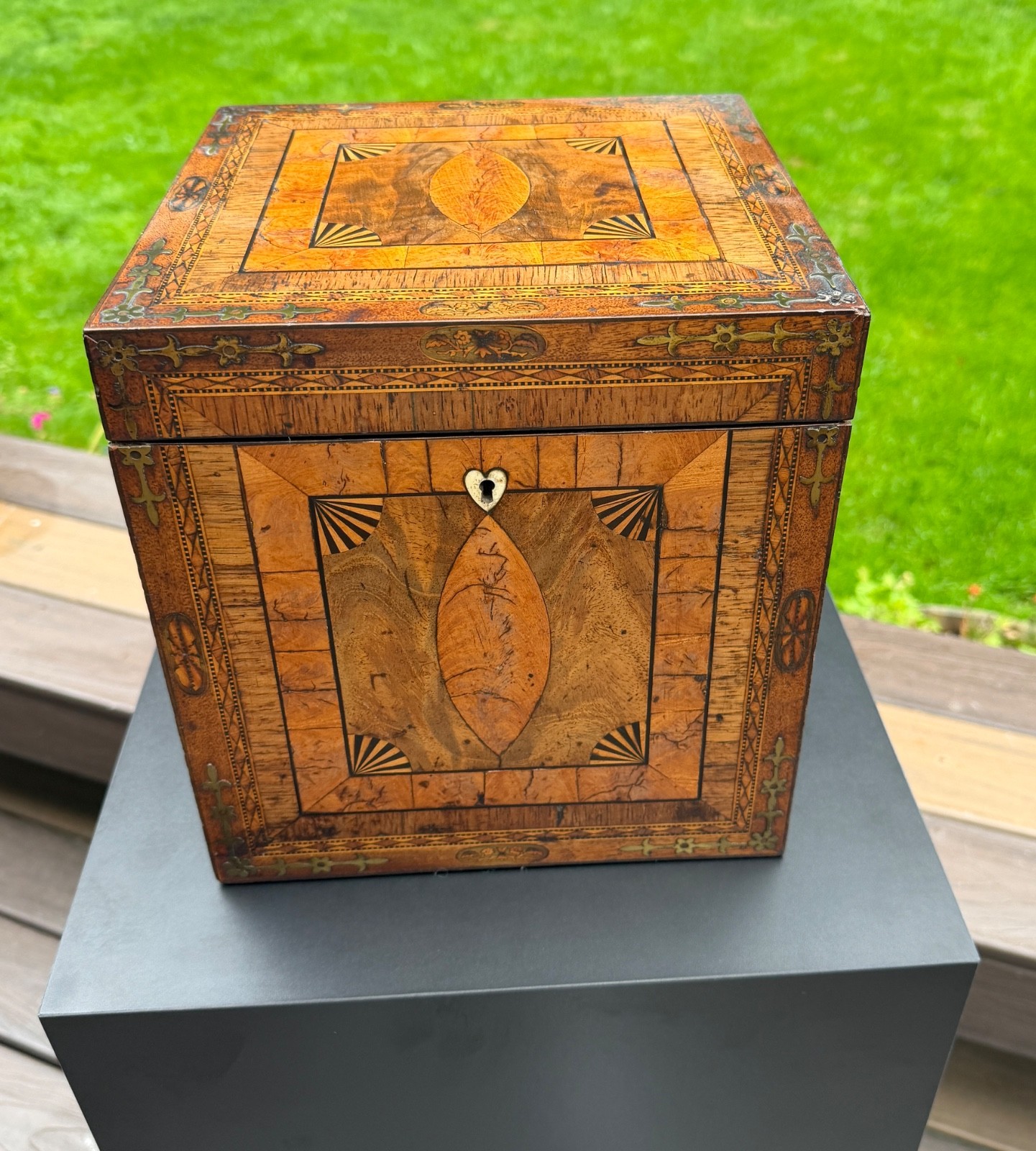 ANTIQUE 18th CENTURY ENGLISH  GEORGIAN BOX***AAFA***EARLY AMERICAN **PRIMITIVE**