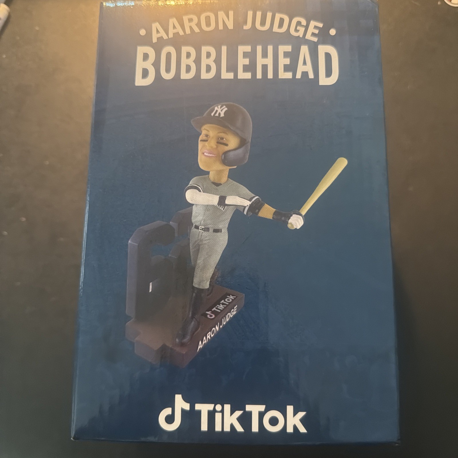NY YANKEES AARON JUDGE BOBBLEHEAD 62 HOME RUN RECORD 2023