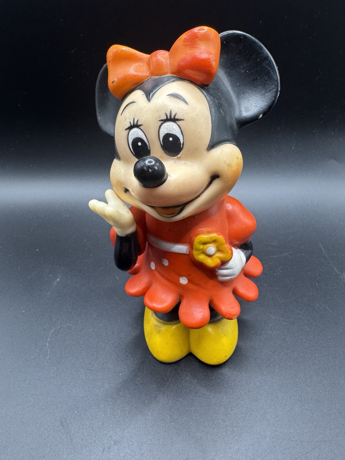 Vintage Walt Disney Productions Poseable Minnie Mouse Bank Plastic W/ Stopper 6”