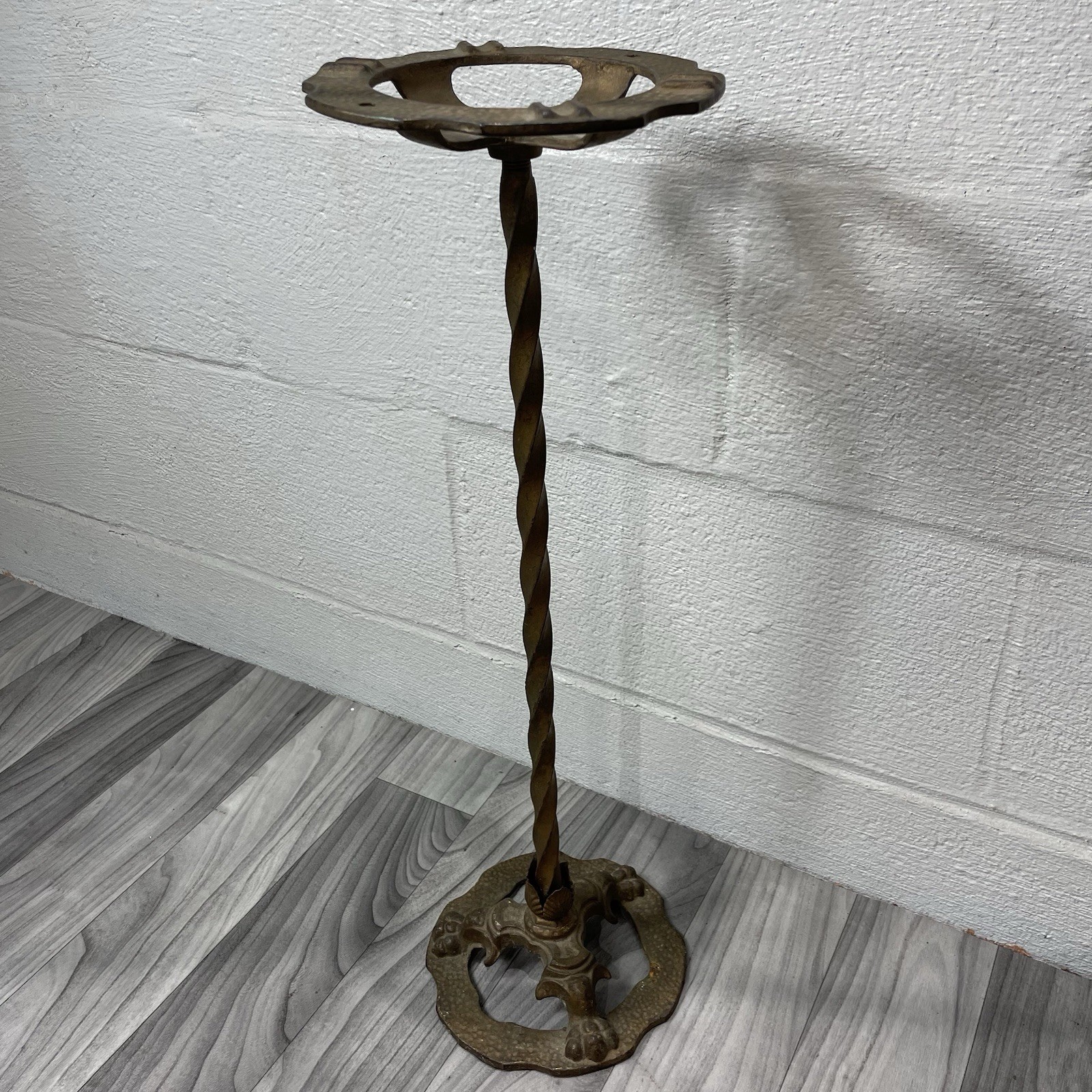 Antique 1920s Cast Iron Ashtray Stand 25” Griffith Feet Art Deco Nouveau MCM