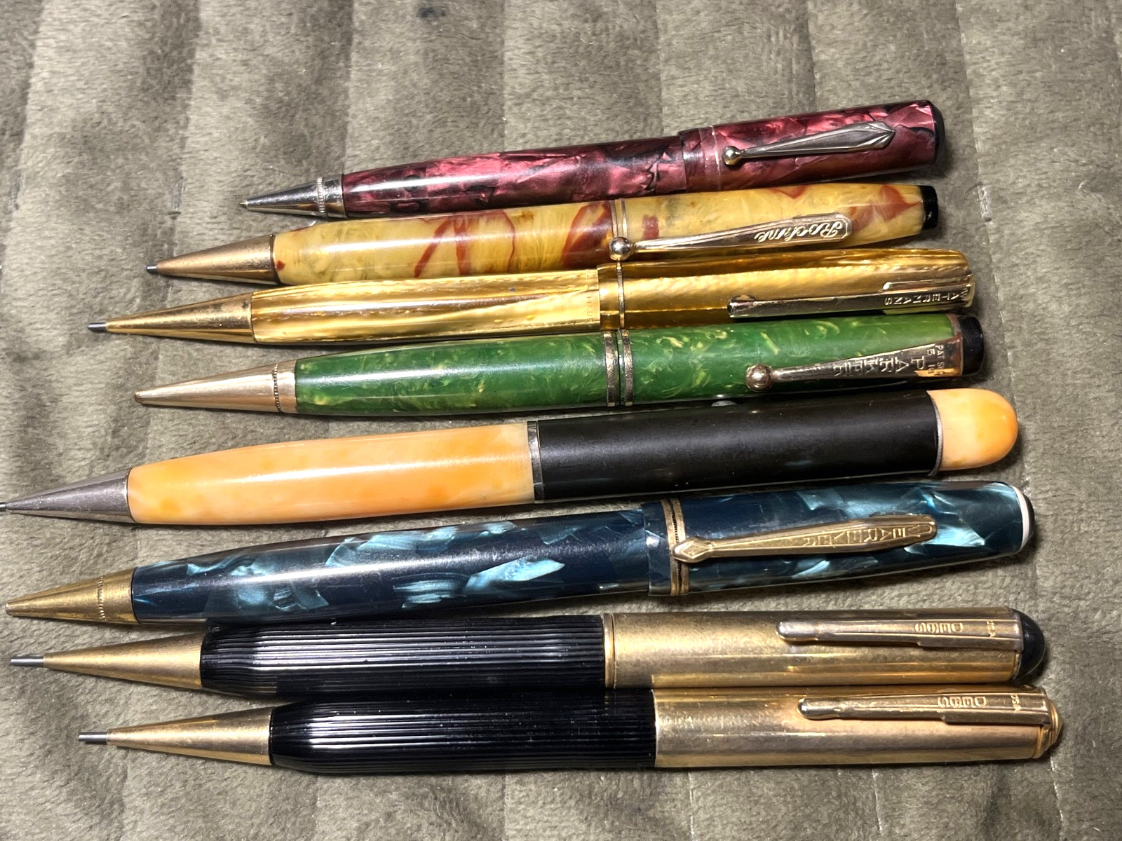 Vintage 8 Pen Pencil Lot Parker Duofold Waterman Wearever Fountain Combos Rockne