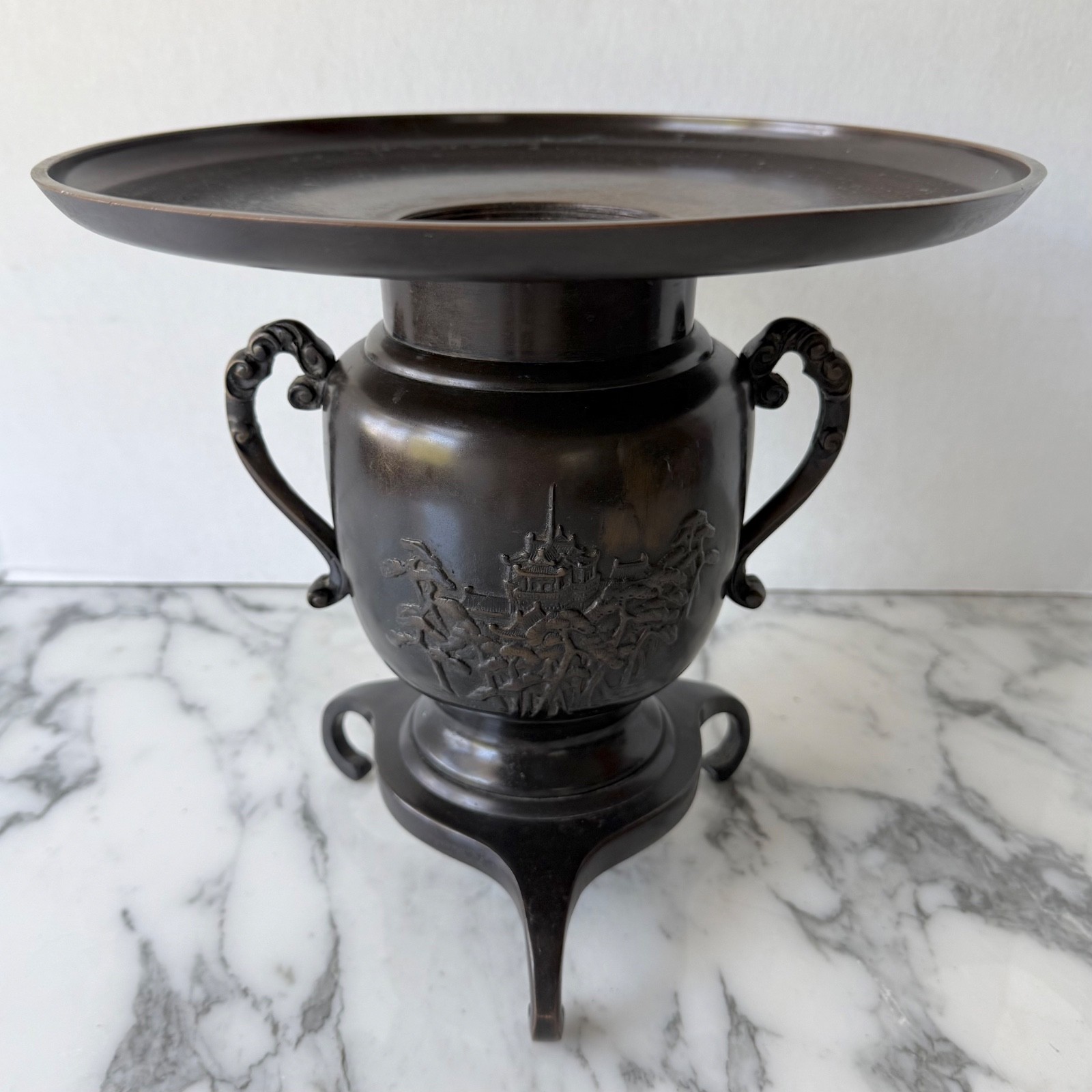 Vintage or antique JAPANESE BRONZE Usubata IKEBANA VASE vessel with great patina