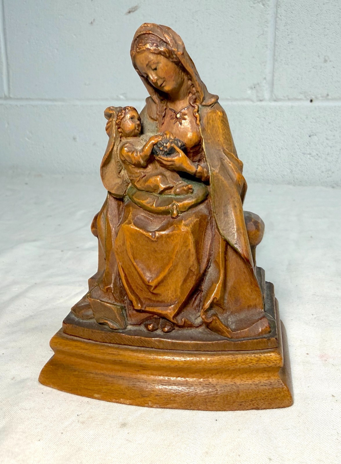 Vintage hand carved wood religious Virgin Mary baby Jesus statue sculpture art