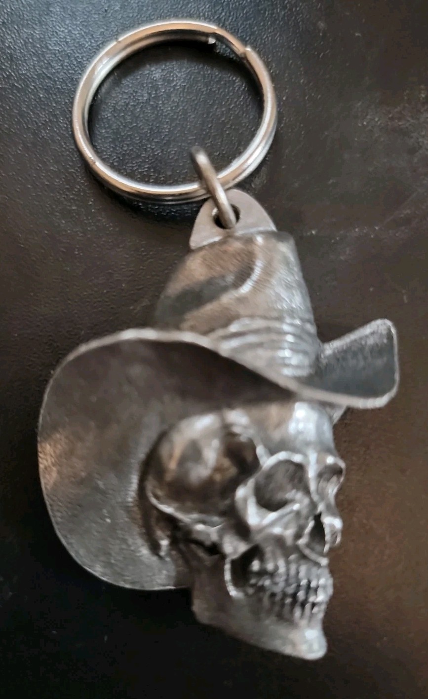 Vintage 1987 Bergamot  Metal Cowboy Skull Key Chain USA