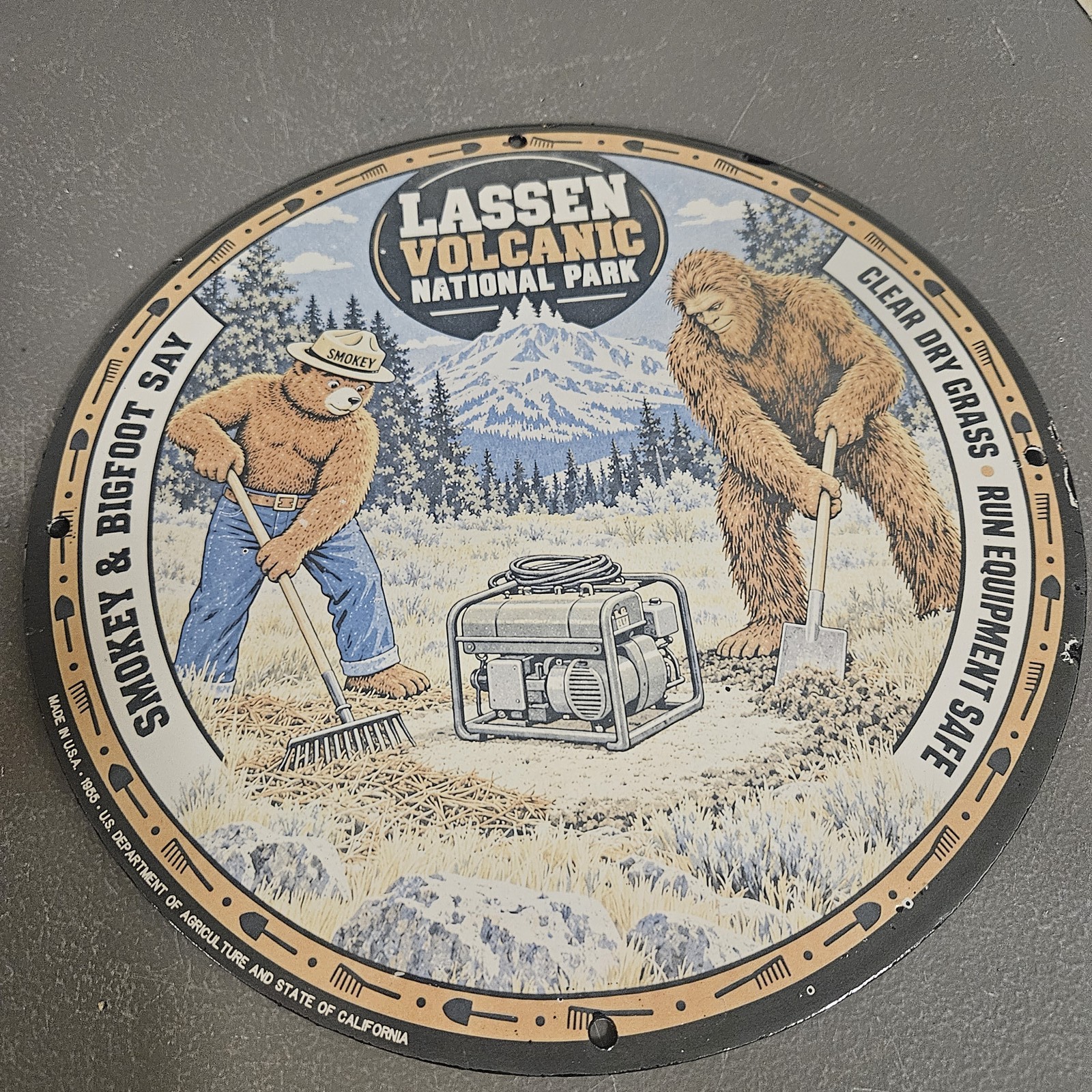 VINTAGE 1955 LASSEN VOLCANIC NATIONAL PARK 12\