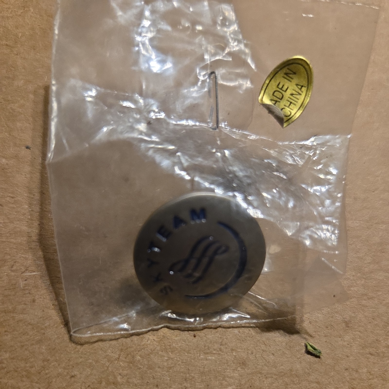 SkyTeam Airline Alliance Lapel Pin Delta Air France Gold Tone Badge