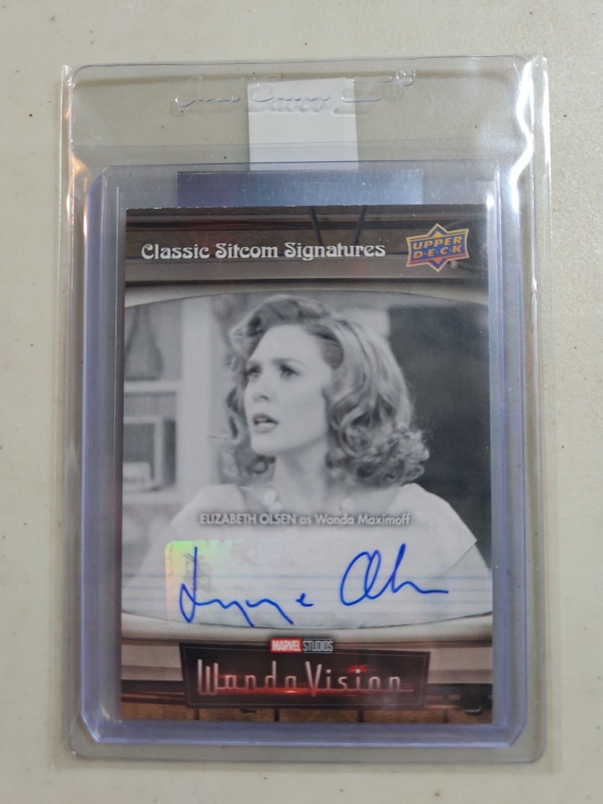 2022 UPPER DECK WANDAVISION ELIZABETH OLSEN CLASSIC SITCOM SIGNATURES AUTOGRAPH