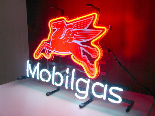 New Mobil Gas Mobilgas 20\