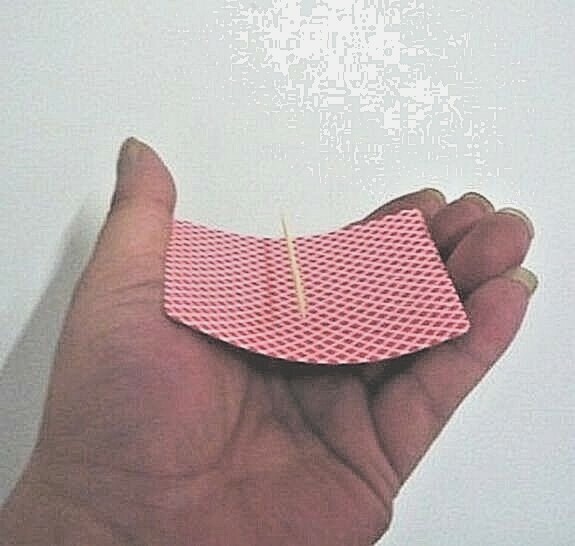 INCREDIBLE FLOATING MATCH / TOOTHPICK CARD CLOSEUP MAGIC TRICK 